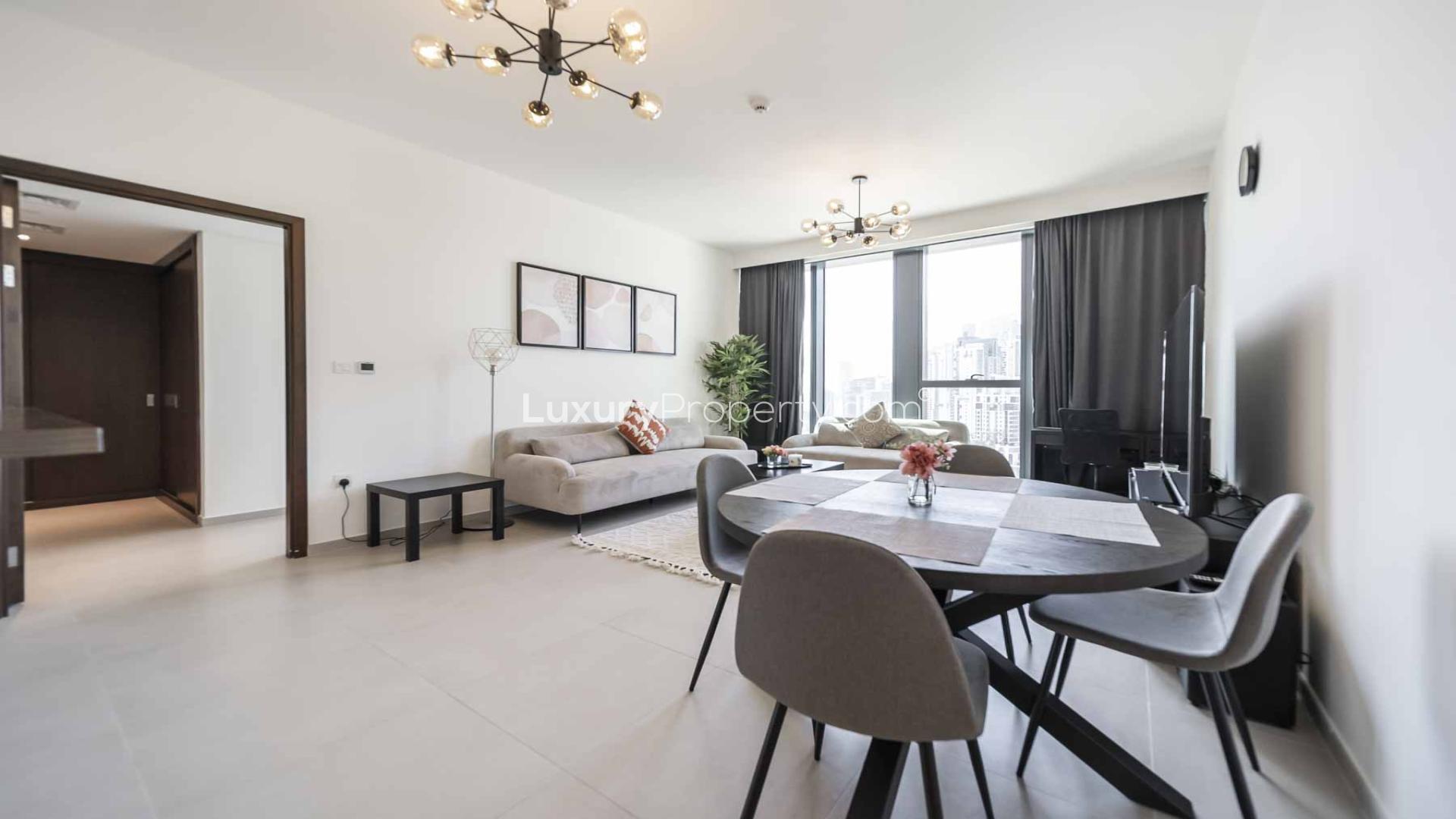 Modern living room in 1-bedroom apartment, BLVD Heights, Downtown Dubai, for sale, LP47959