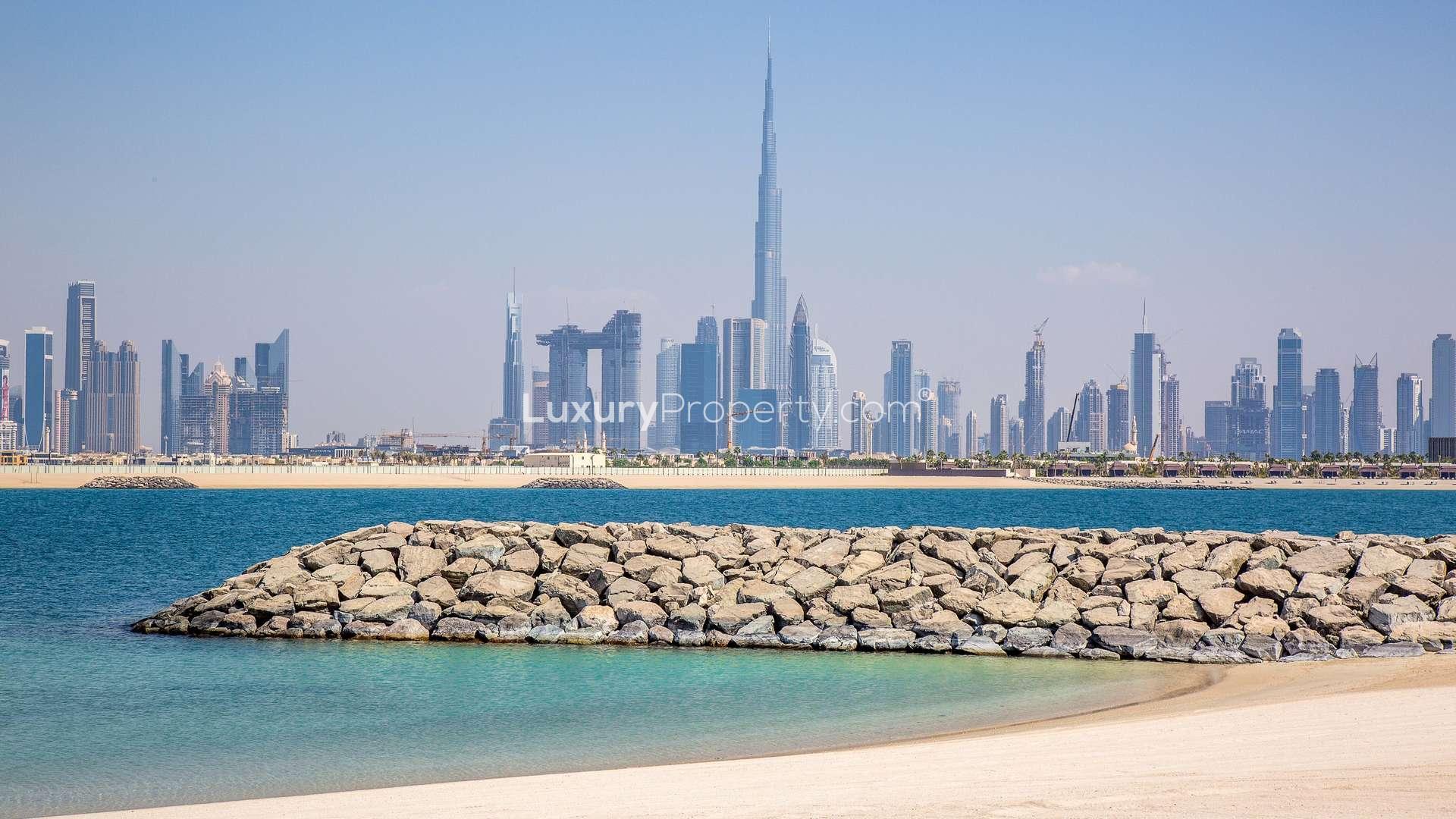 Prime Pearl Jumeirah land for sale with stunning Dubai skyline view in Jumeirah community