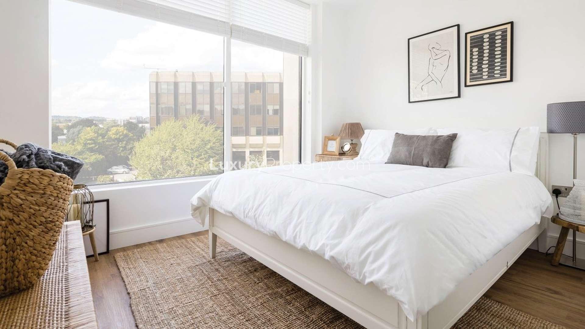 Modern living area in 1-bedroom penthouse, Westgate House, London, with stylish decor and kitchen