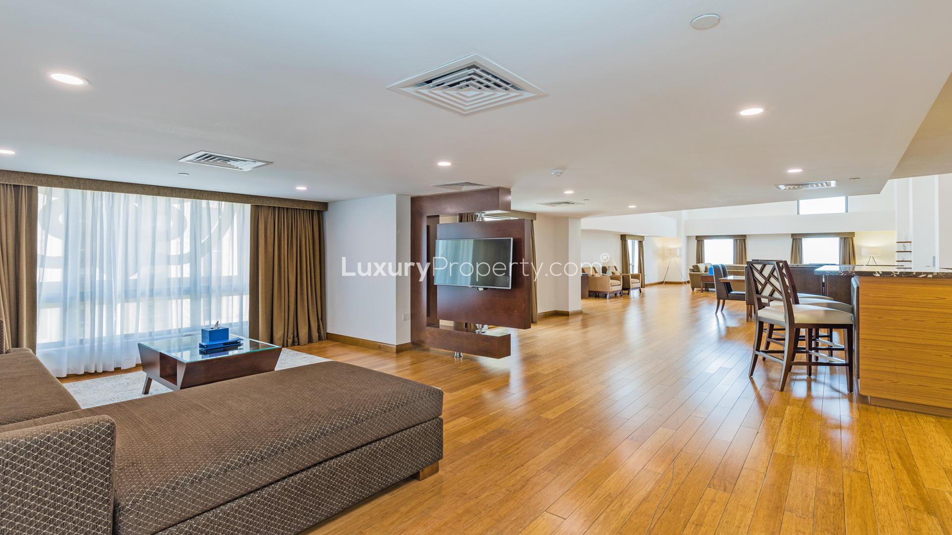 Stunning sea view from spacious loft duplex in Amwaj, Jumeirah Beach Residence