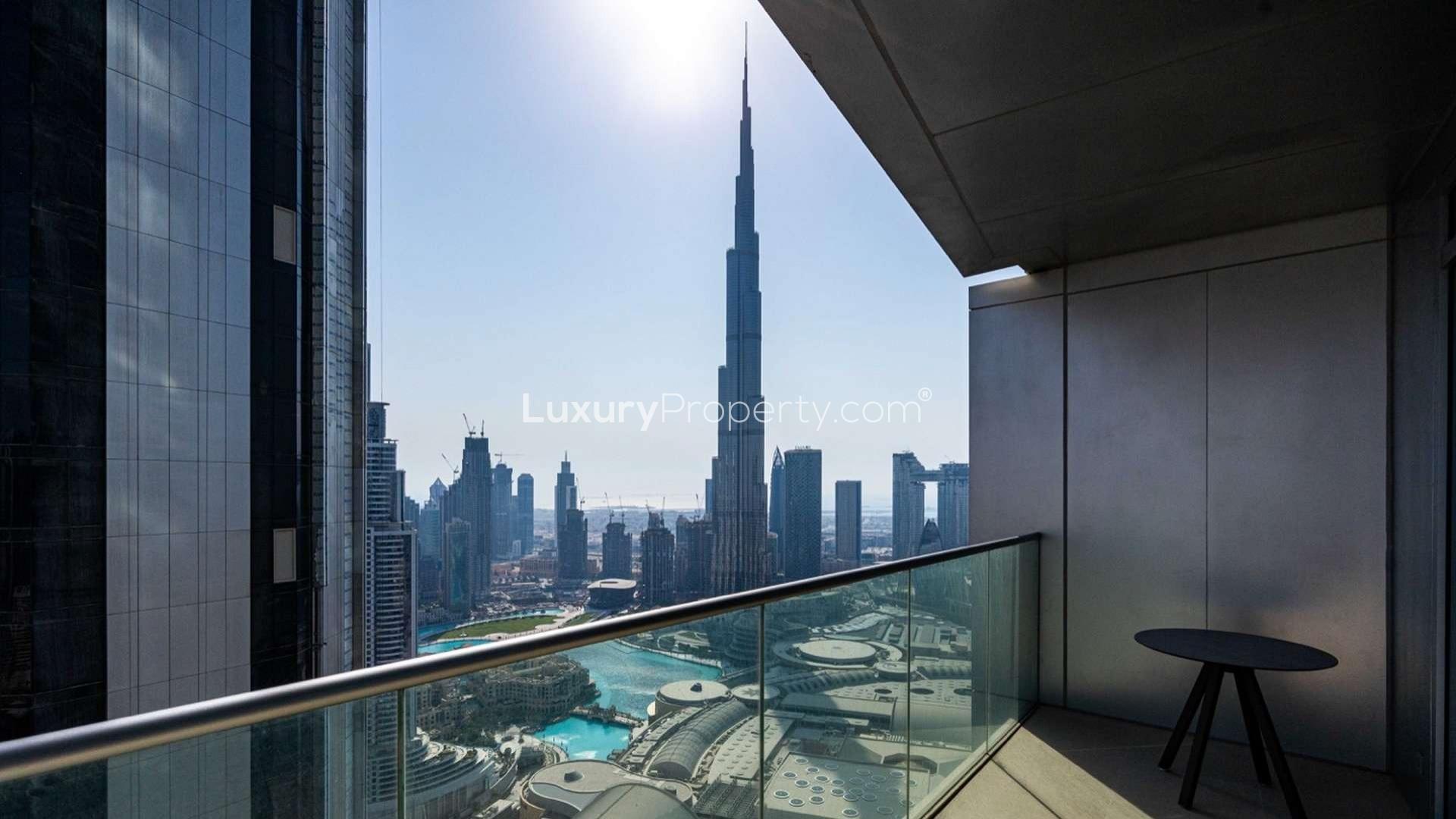 One-bedroom apartment at The Address Fountain Views, Downtown Dubai, with elegant twin beds