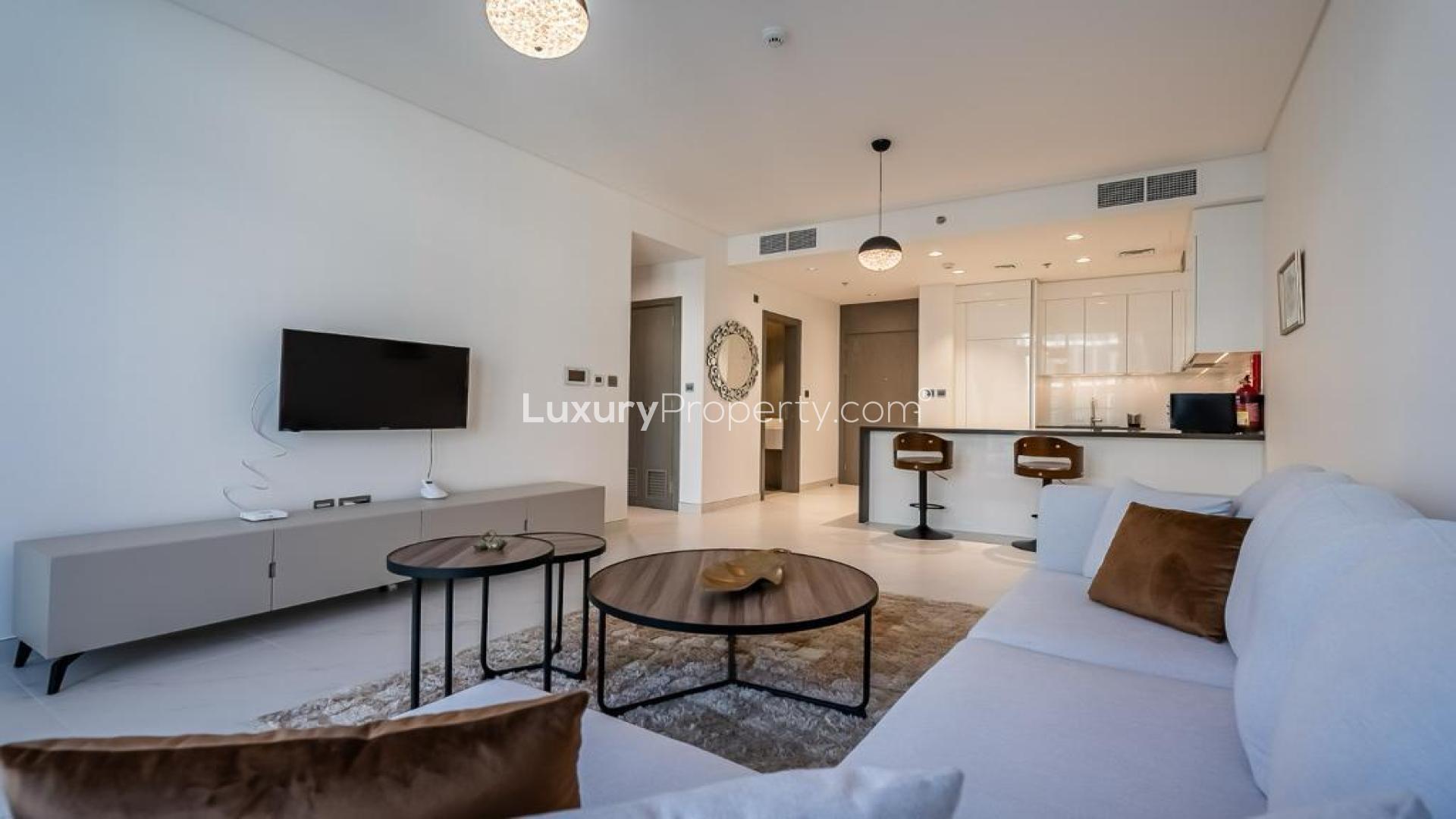 Turn-key 1-bedroom apartment living room with modern decor, MBR City, District One