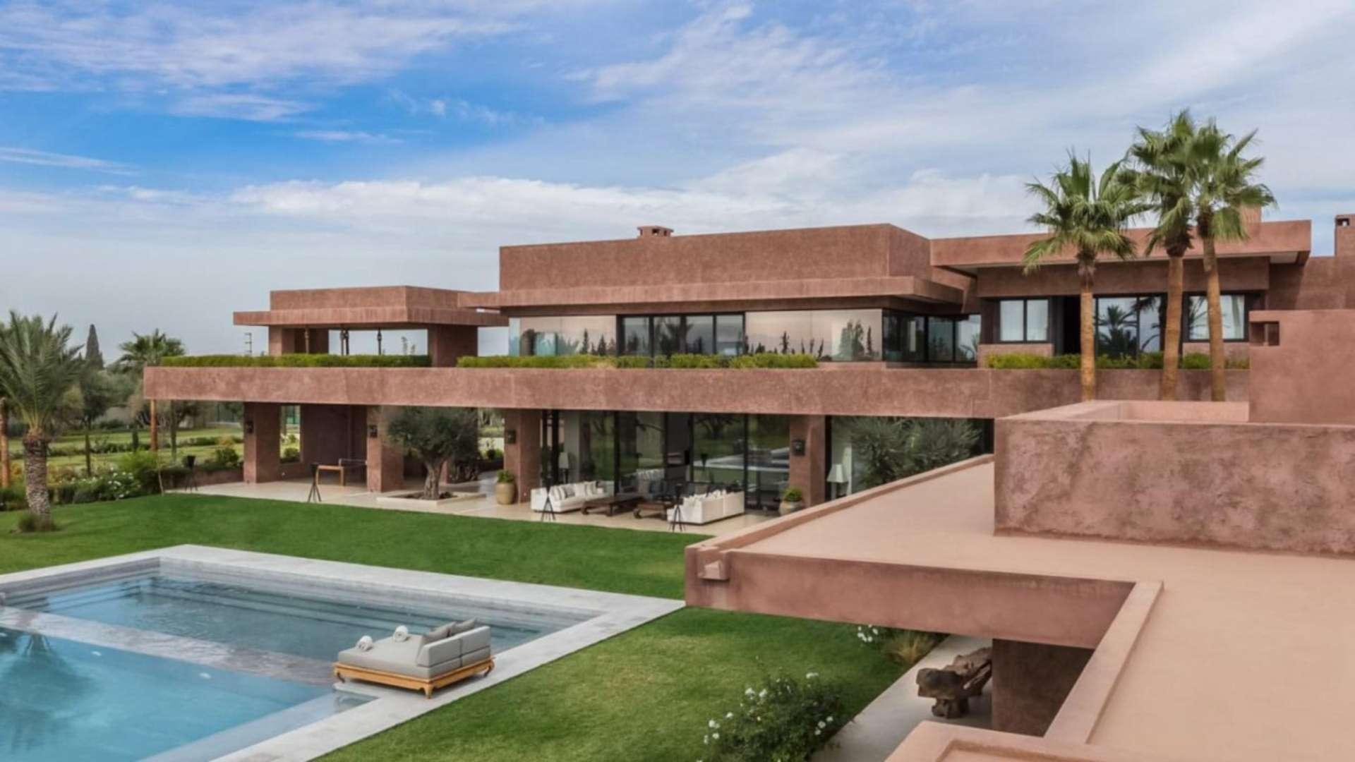 Luxurious 9-bedroom villa with pool for sale in K Villa, Marrakech