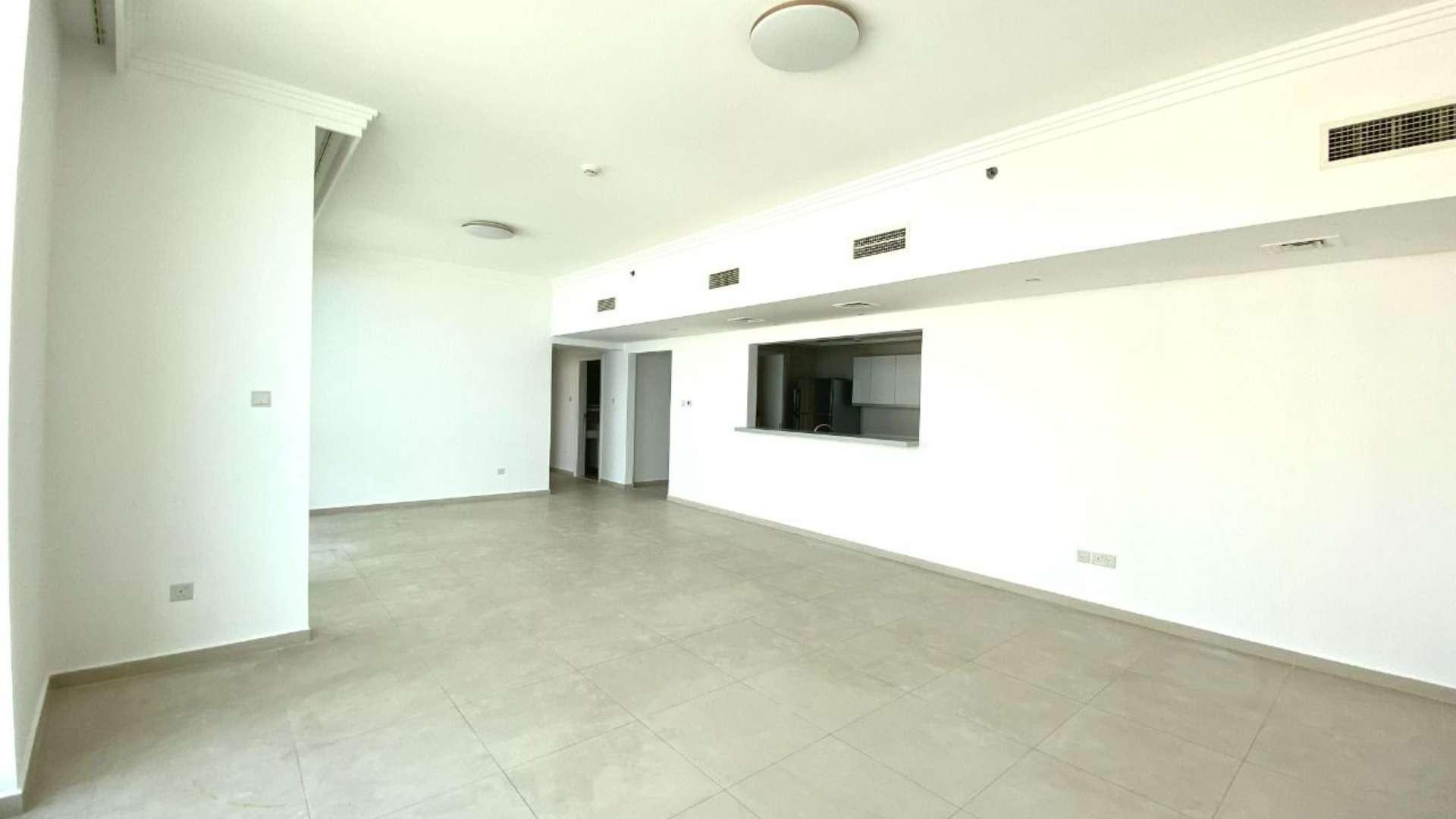 Spacious living room with sea and skyline views, Al Bateen Residences, Jumeirah Beach Residence