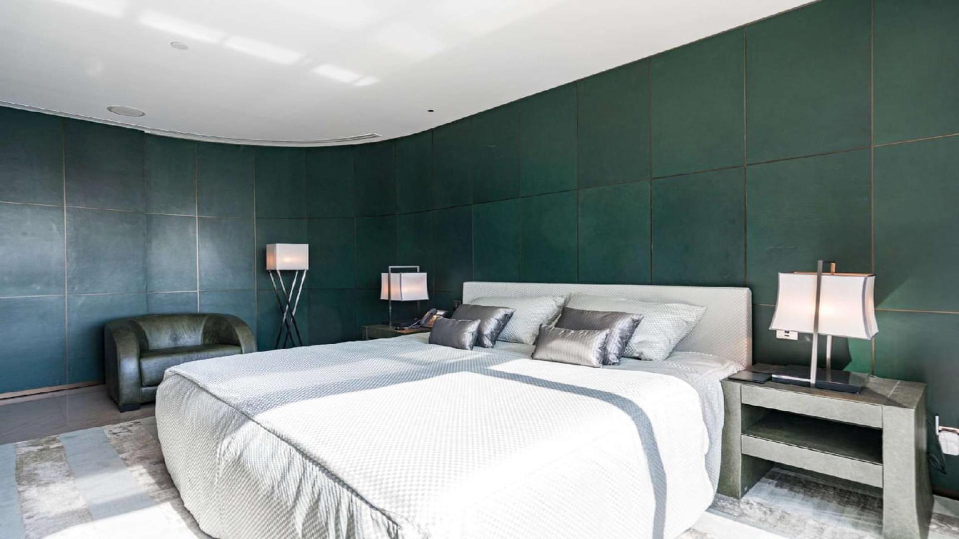 Dining area with city view in Armani Residences, Burj Khalifa, Downtown Dubai apartment