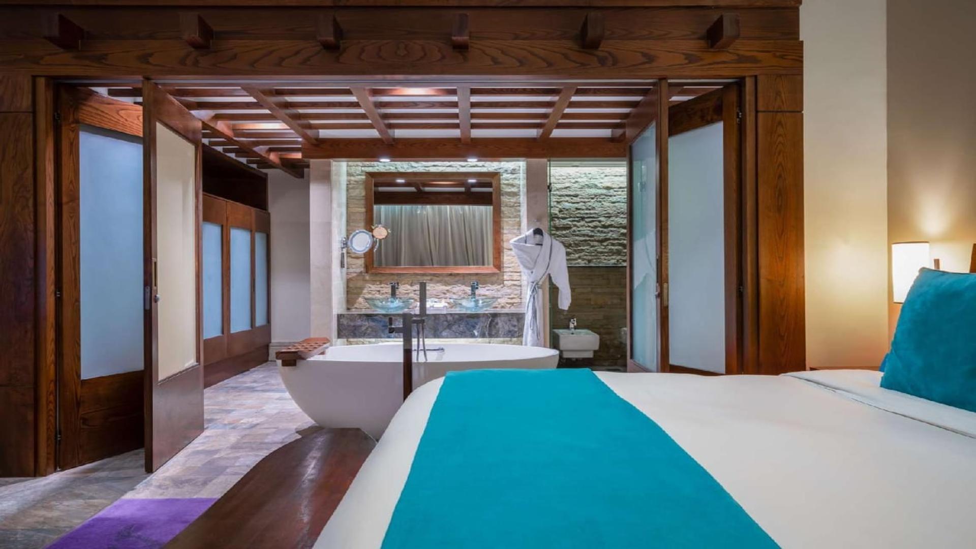 Living room with ocean view in Sofitel Palm Jumeirah serviced apartment for rent