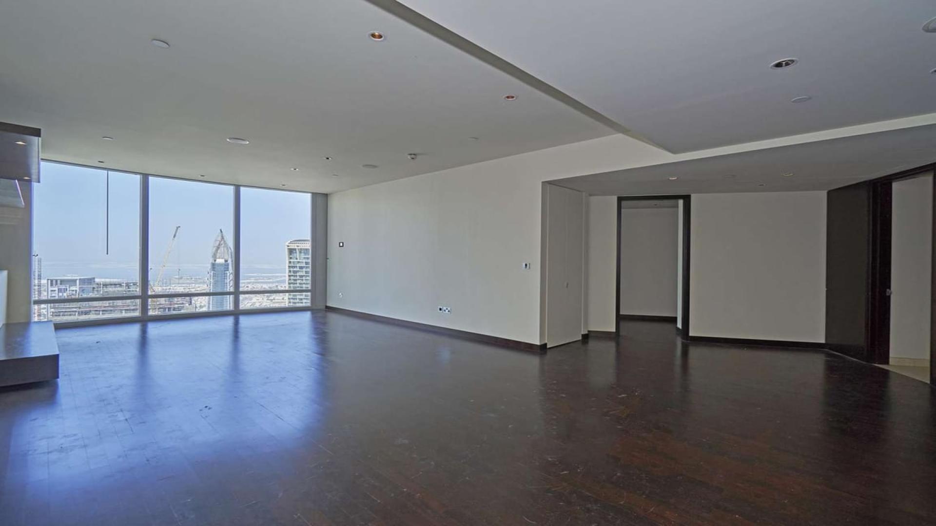 Spacious two-bedroom apartment with stunning city views in Burj Khalifa Area, Downtown Dubai