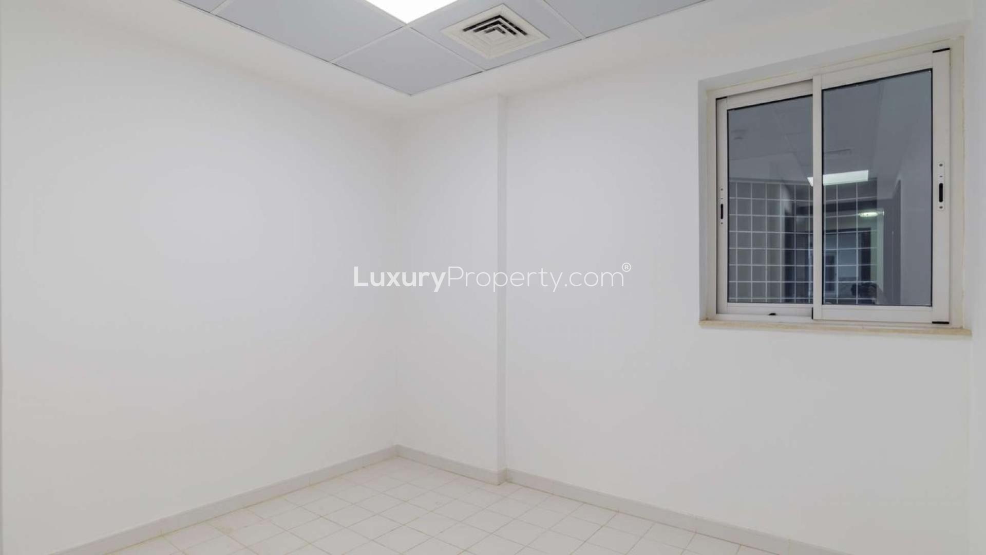 Courtyard view of Al Badia Residences apartment in Dubai Festival City for rent