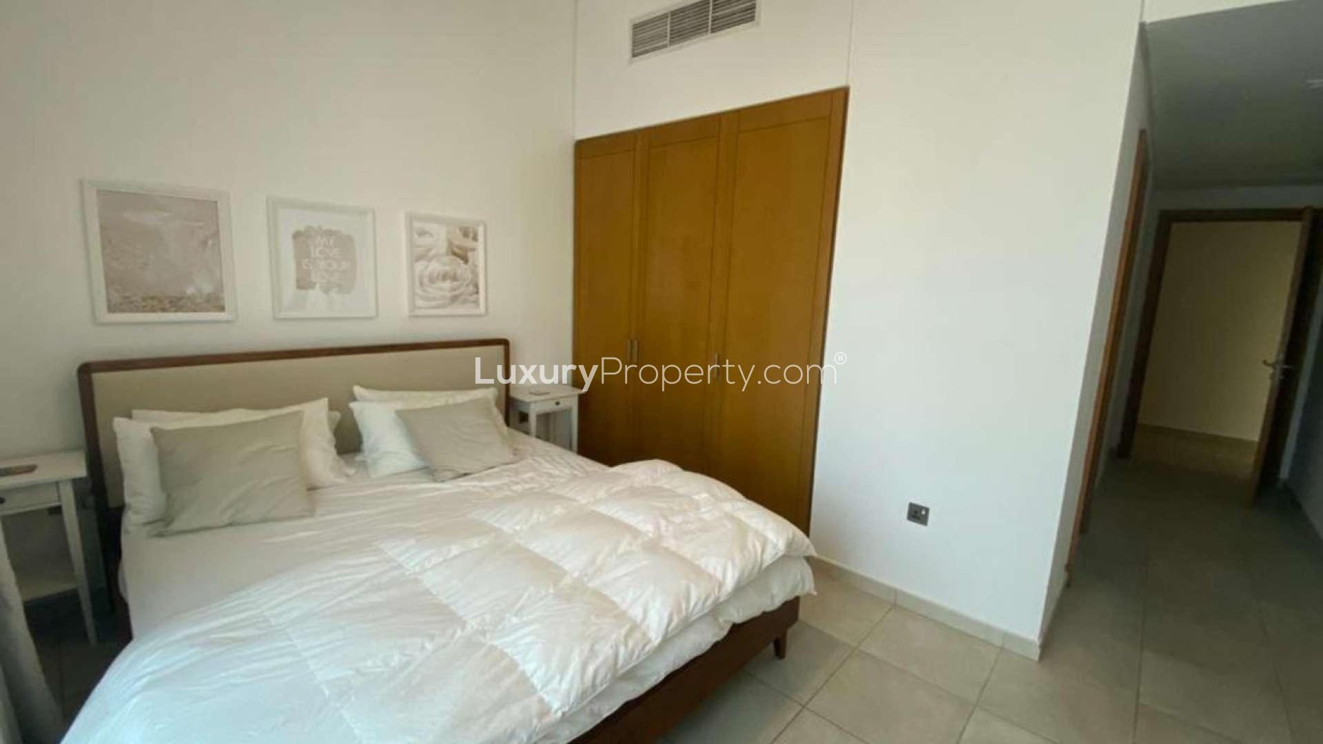 Outdoor patio of Type D apartment in Marina Residences, Palm Jumeirah, with garden furniture