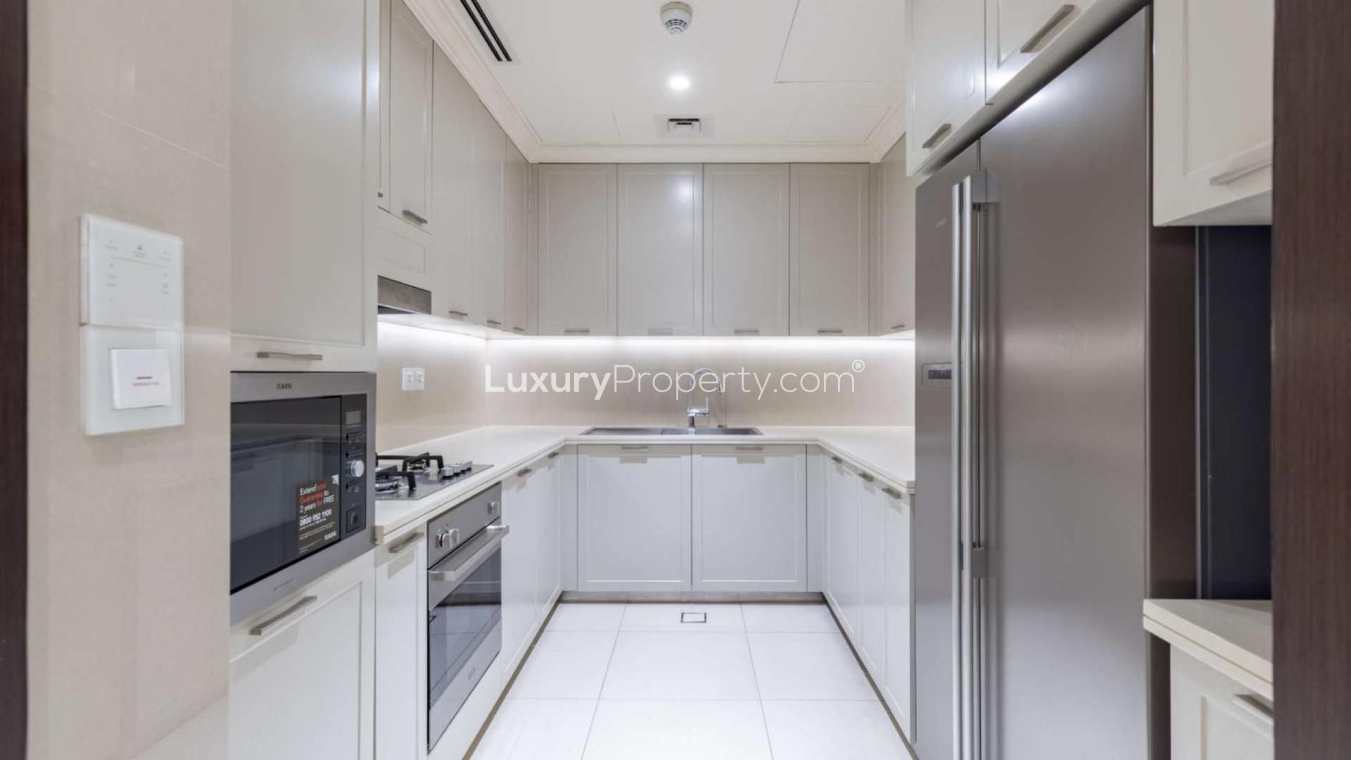 Fully furnished dining area in 2-bedroom apartment, Address Fountain Views, Downtown Dubai