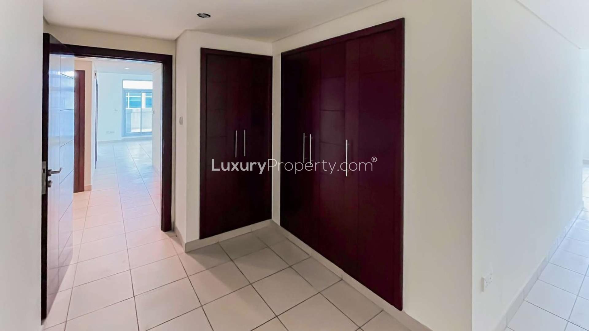 Spacious Downtown Dubai apartment with large terrace and floor-to-ceiling windows for rent