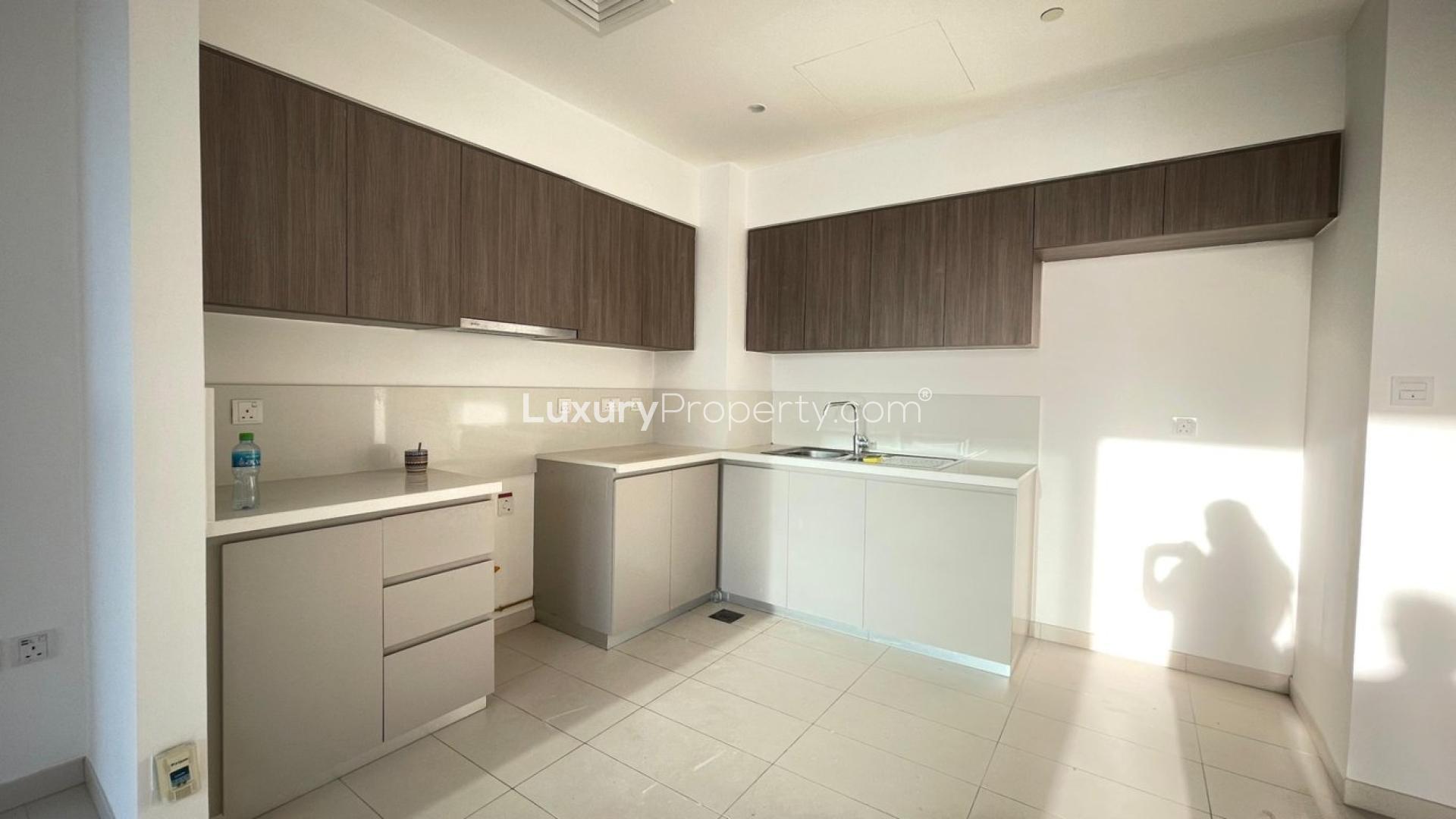 High-floor apartment interior with modern kitchen in Dubai Hills Estate, Park Ridge