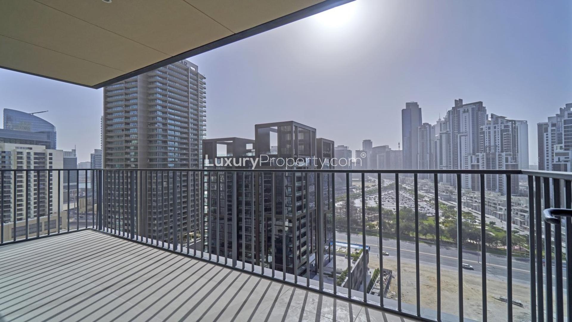 High-floor apartment with balcony view, Downtown Dubai, BLVD Heights, spacious and bright interior