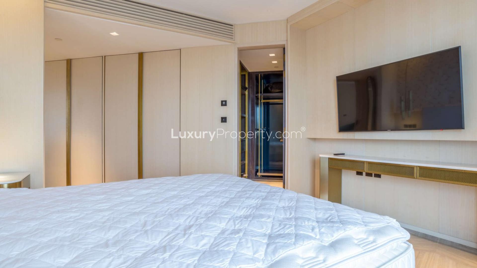 Modern dining area in Palm Jumeirah apartment with sea view balcony