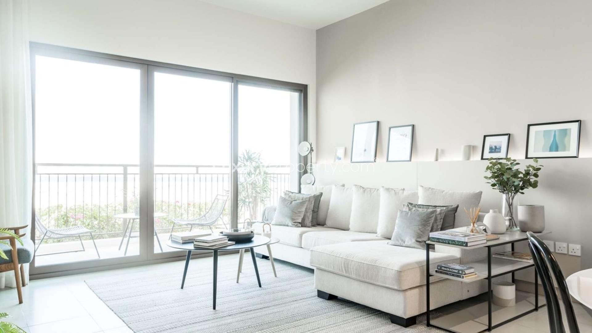 Contemporary studio apartment interior in Golf Views, Emaar South, Dubai South