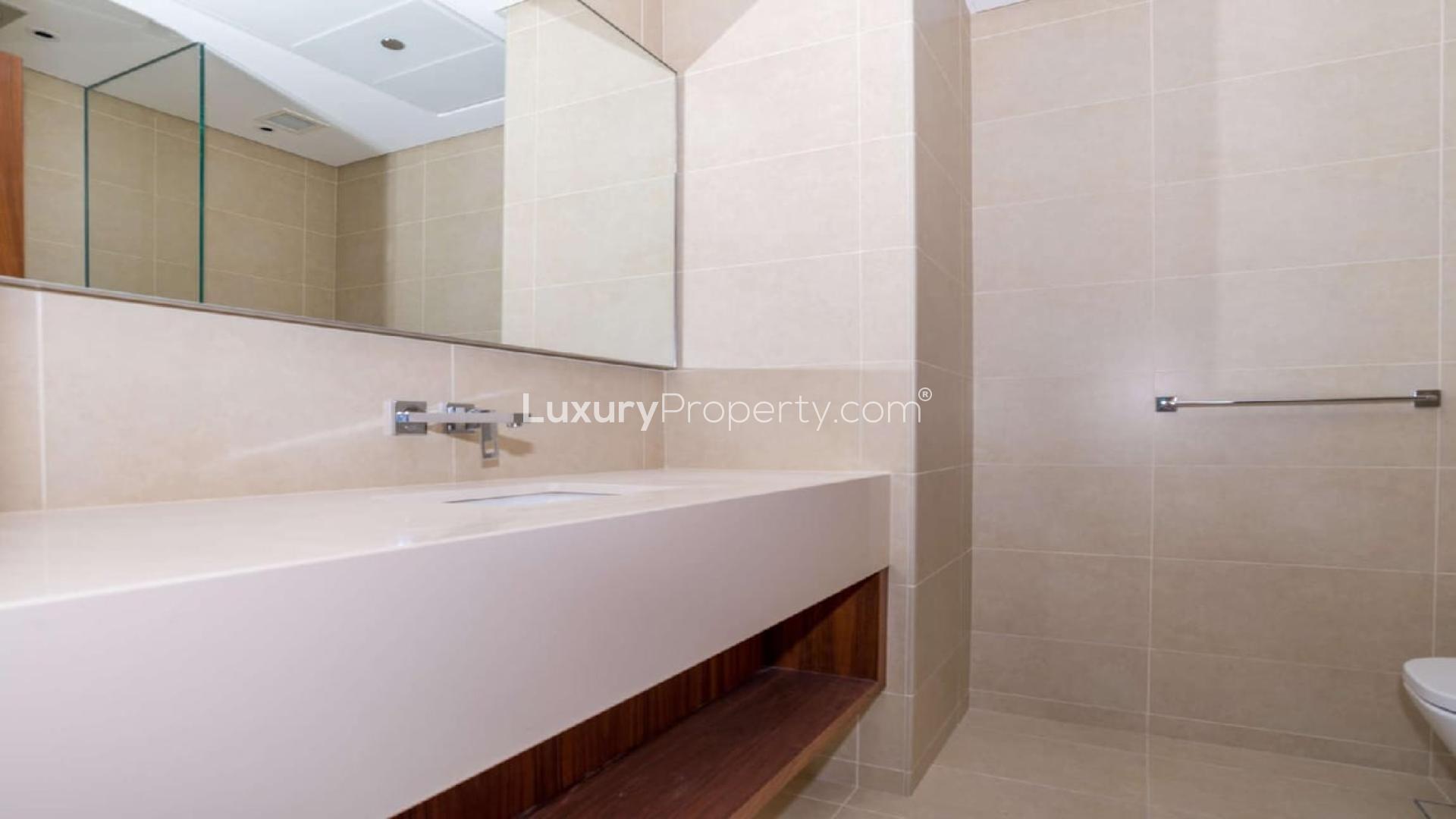 Modern kitchen in 2-bedroom apartment, Marina Gate 2, Dubai Marina, for sale