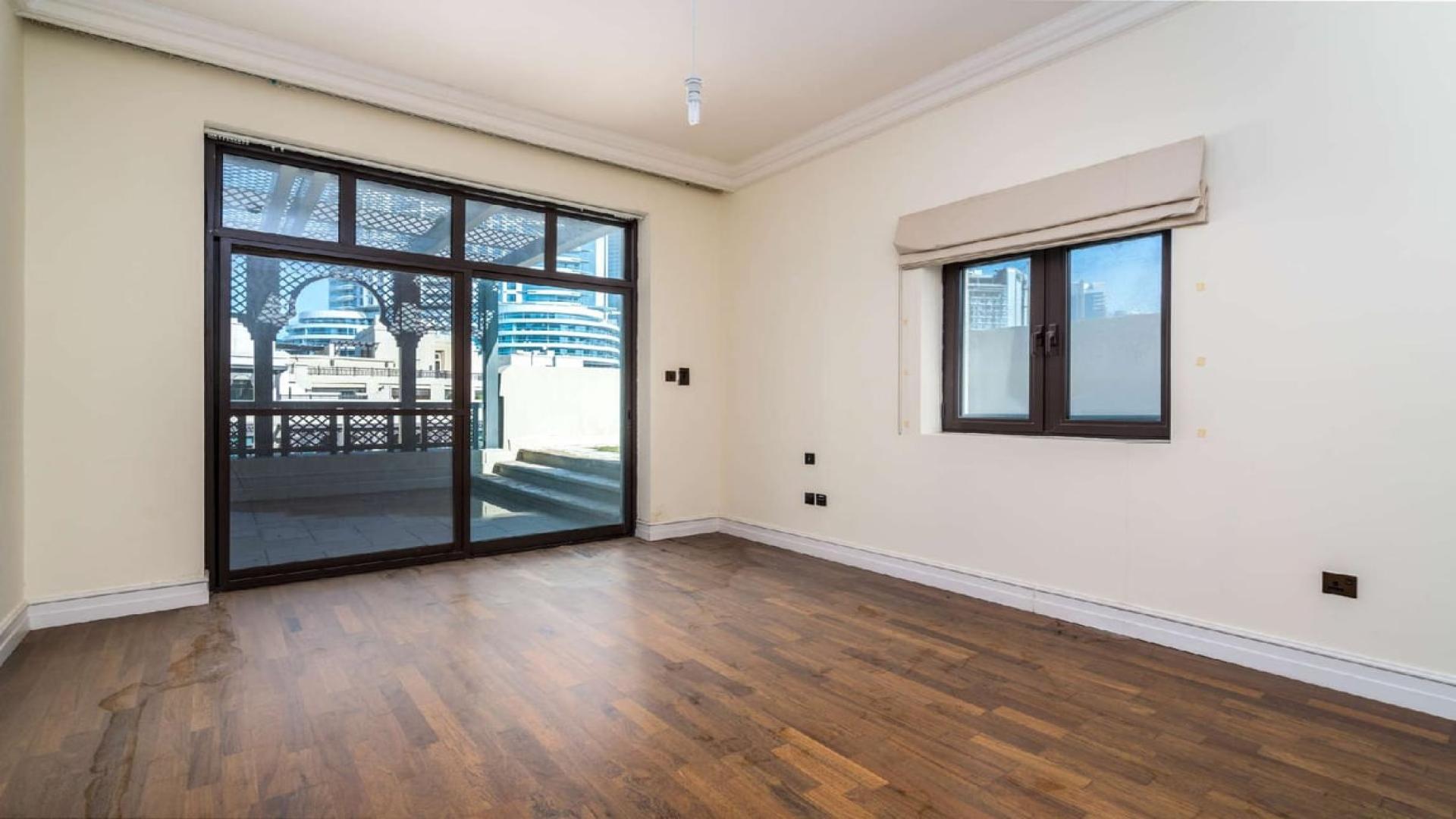 Luxurious living room in Al Tajer Residences, Downtown Dubai apartment for sale