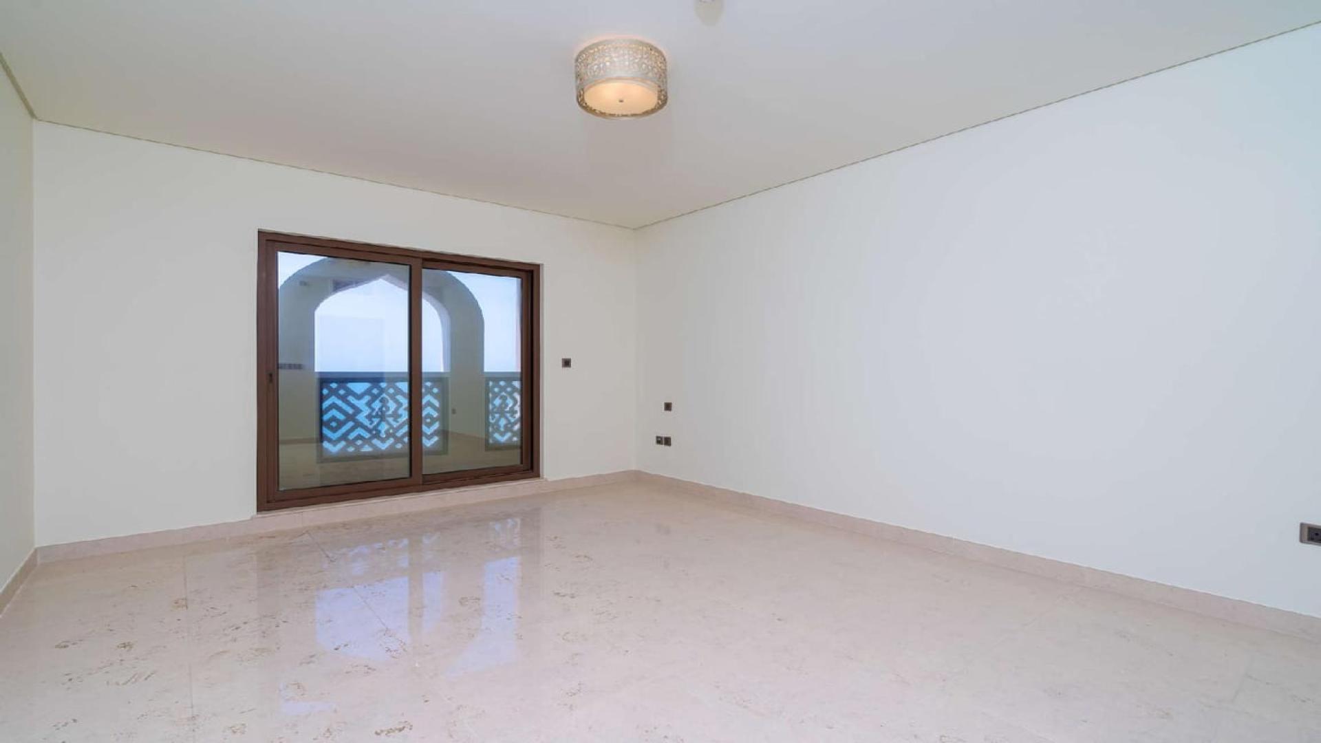 Sea view from 3-bedroom apartment in Balqis Residence, Palm Jumeirah, Kingdom of Sheba