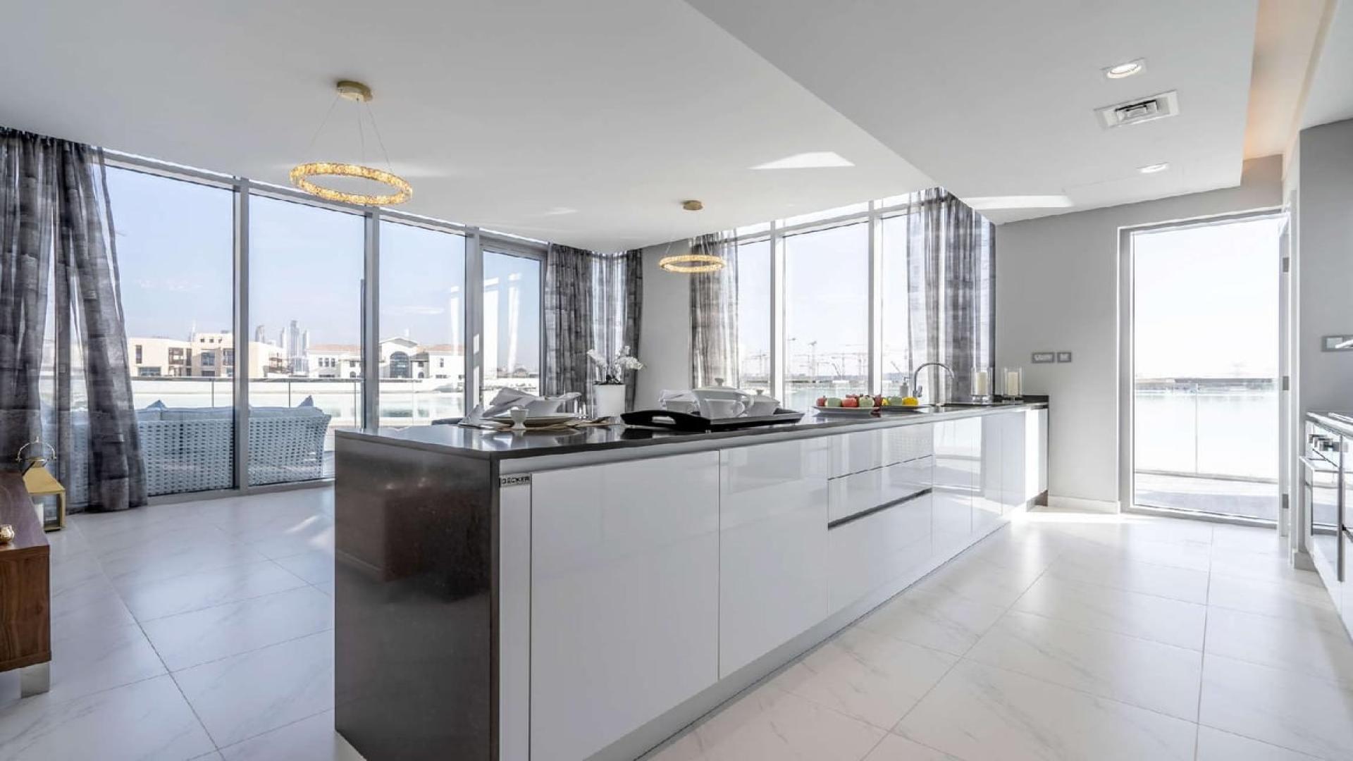 Modern kitchen in spacious two-bedroom apartment, District One, Mohammed Bin Rashid City