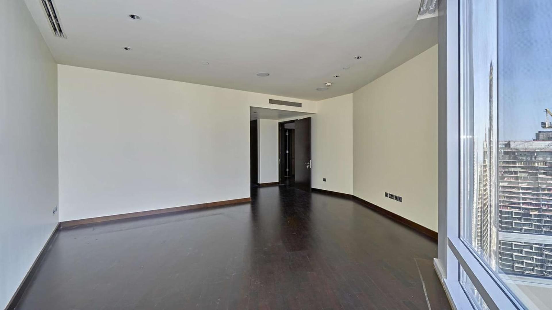 High-floor apartment with city view in Burj Khalifa Area, Downtown Dubai for sale