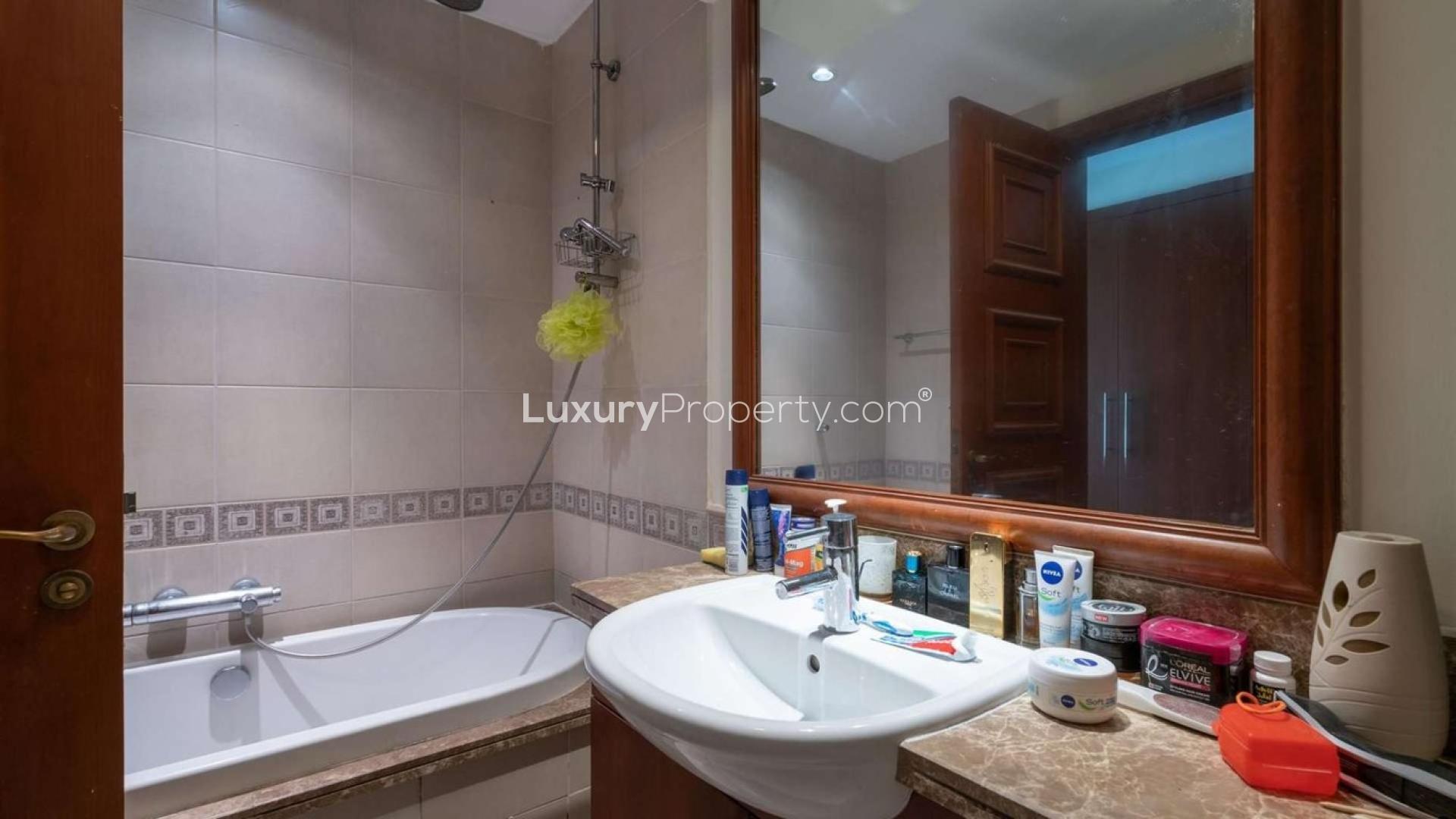 Modern living room in 2-bedroom apartment, Golden Mile, Palm Jumeirah, for sale