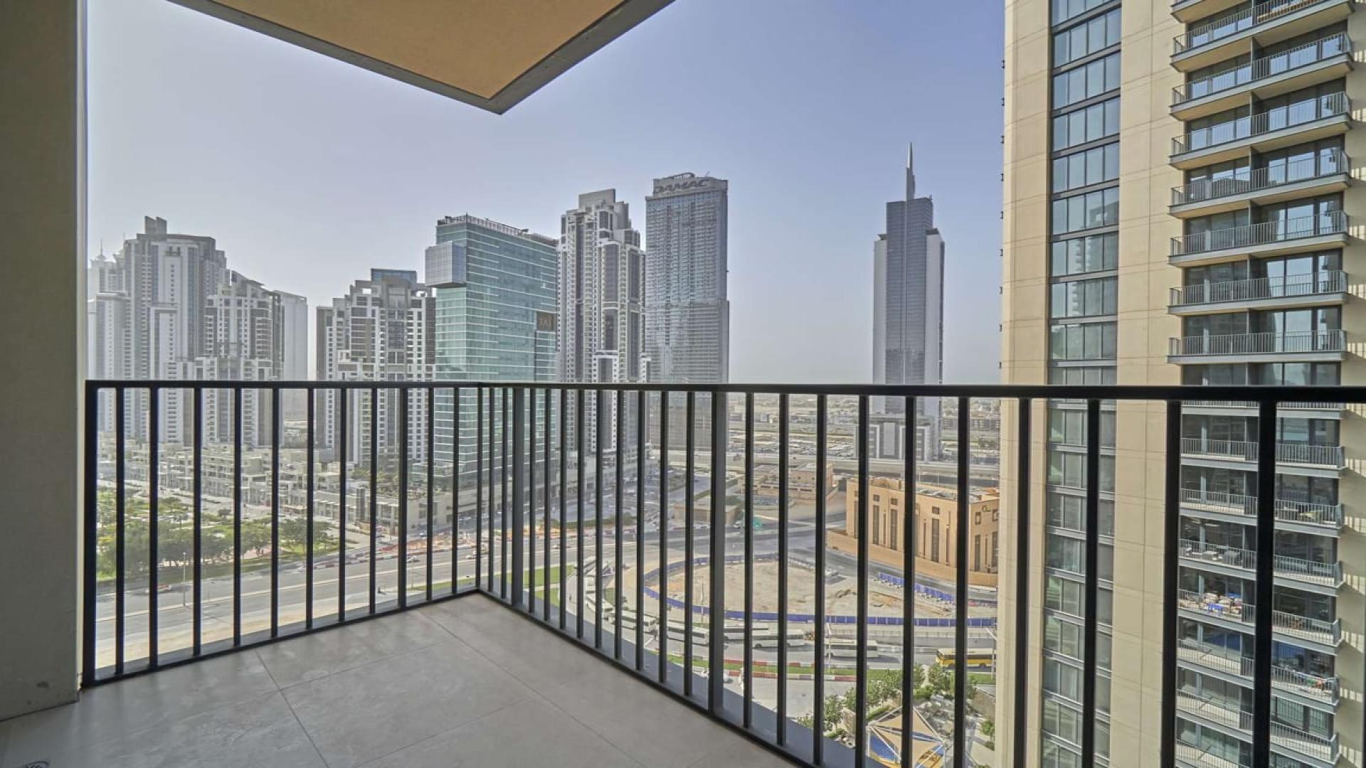 Contemporary 2-bedroom apartment interior, BLVD Heights, Downtown Dubai, spacious living area