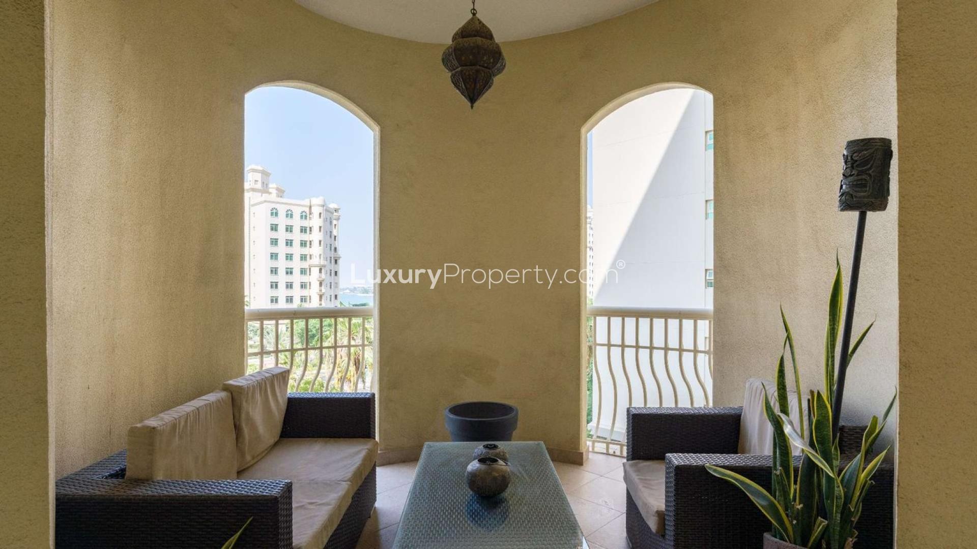 Bedroom in E-Type Apartment, Shoreline Apartments, Palm Jumeirah, with modern decor and furnishings