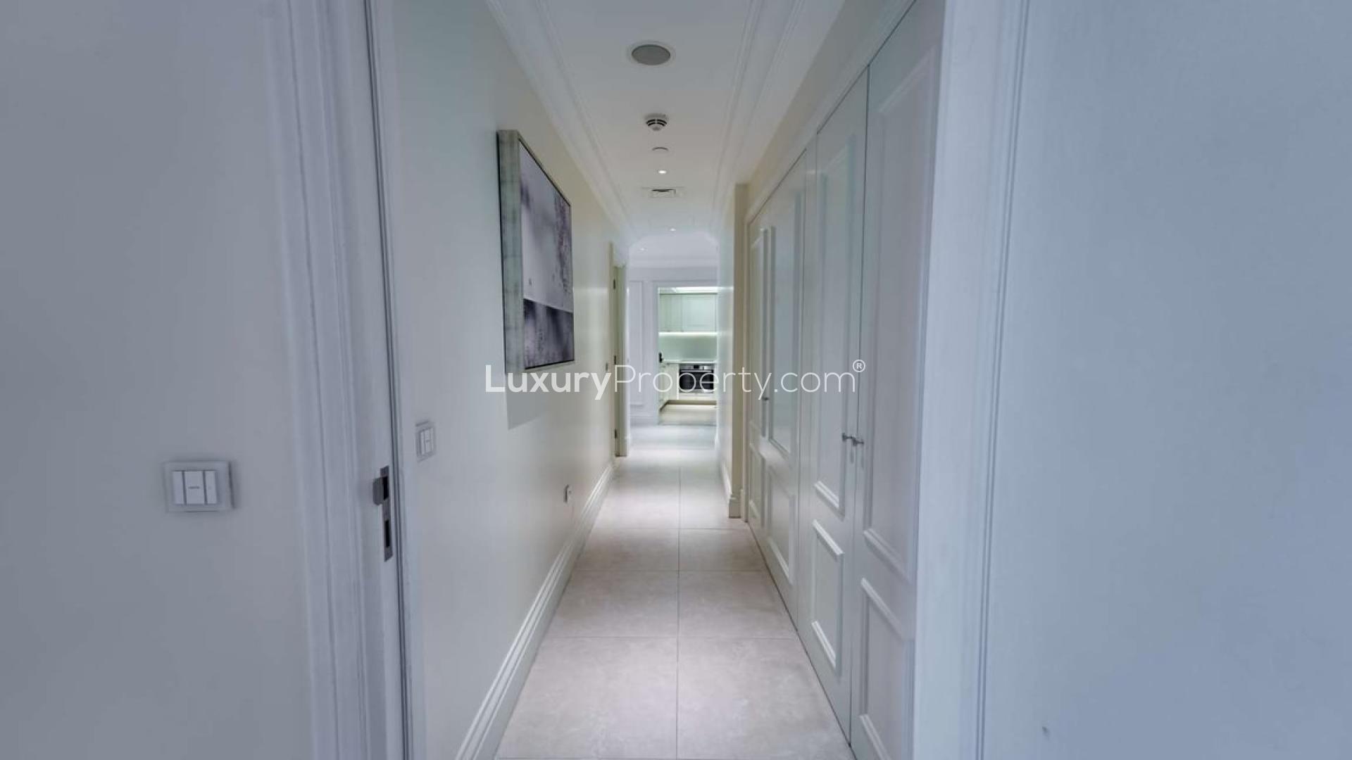 Luxury dining area in high-floor apartment with DIFC view, The Address The BLVD, Dubai