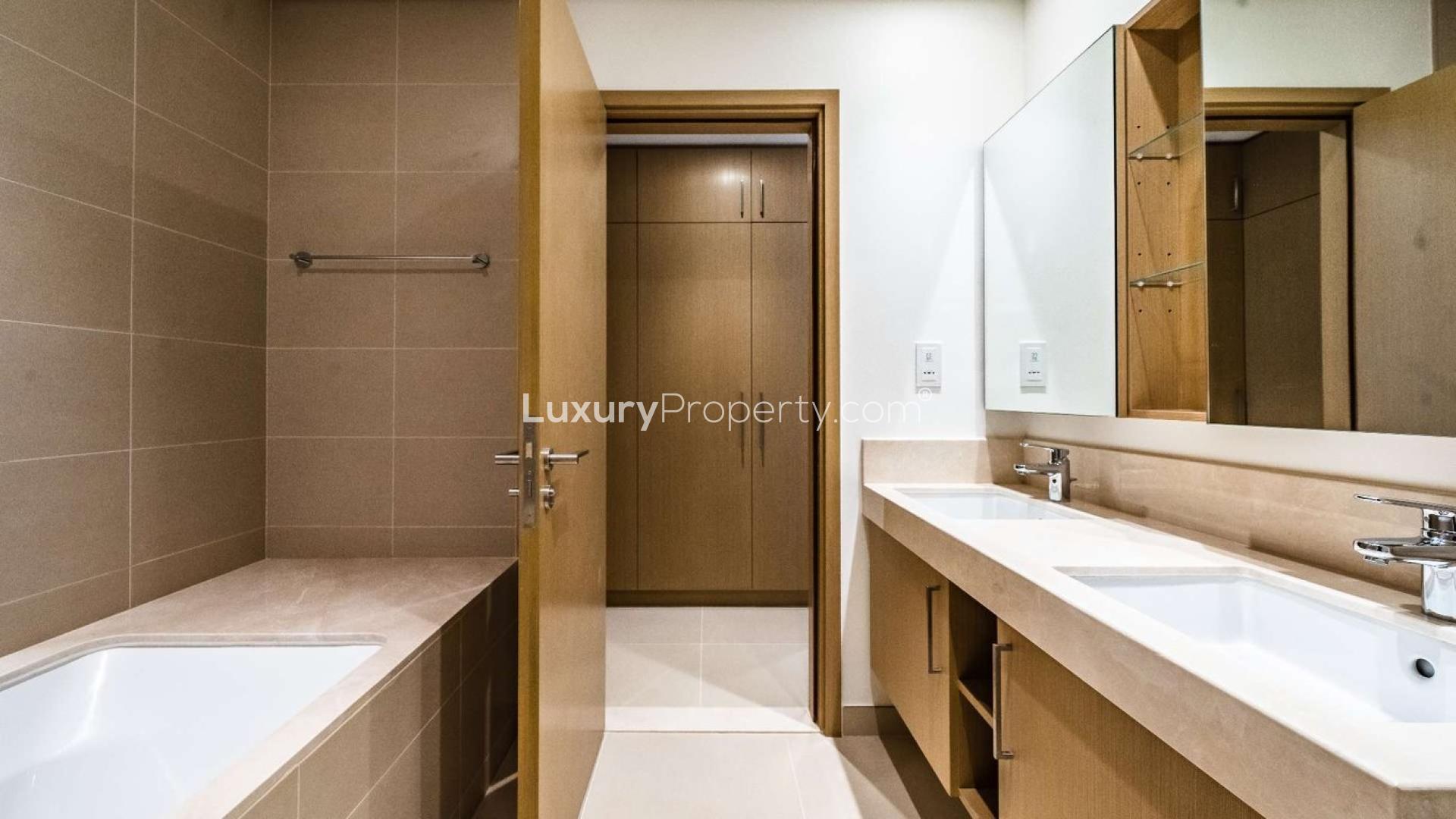 Stunning waterfront view from brand new apartment in Dubai Marina's 5242 community