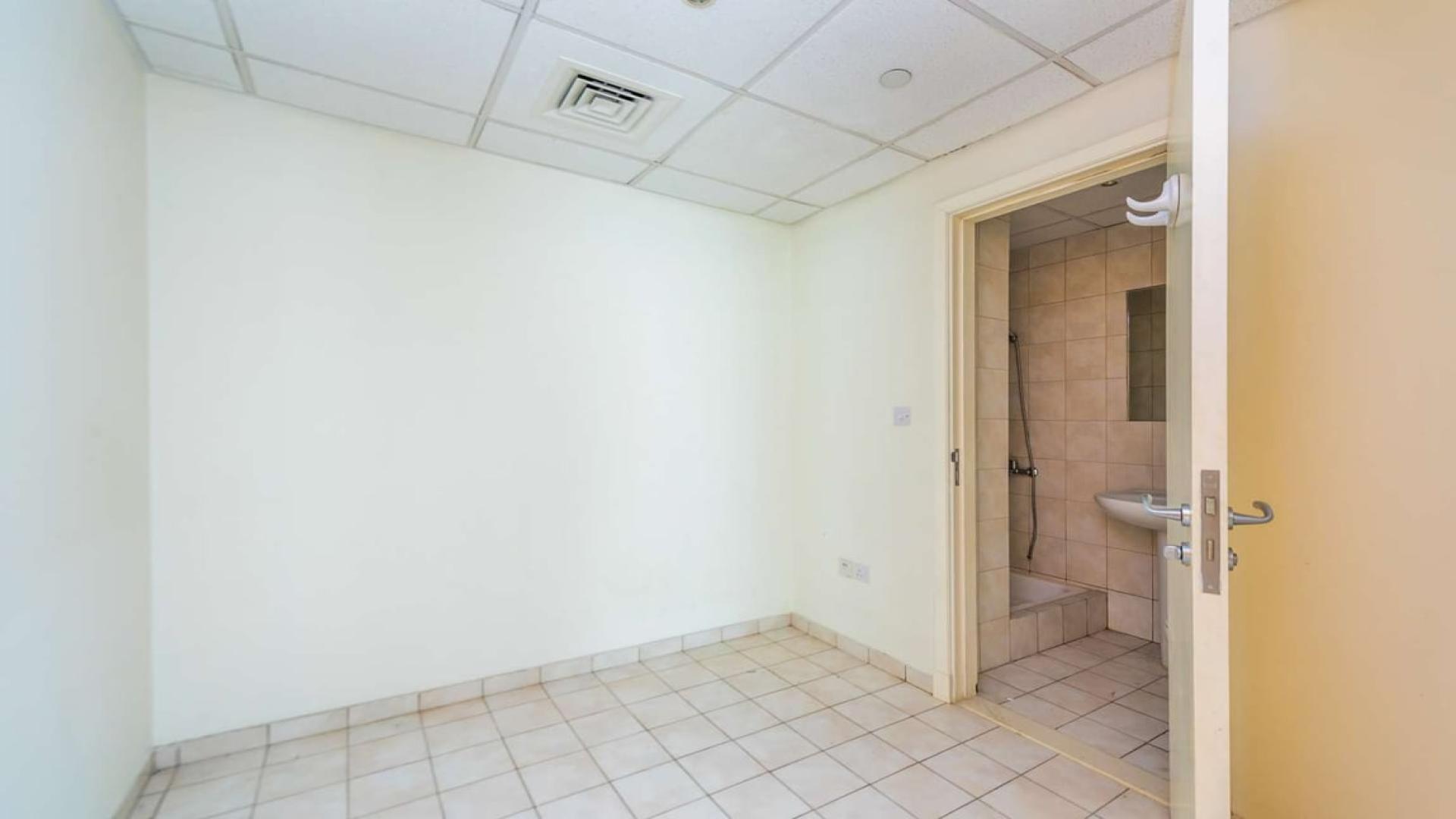 Empty living room in spacious 2-bedroom Palm Jumeirah villa, Marina Residences