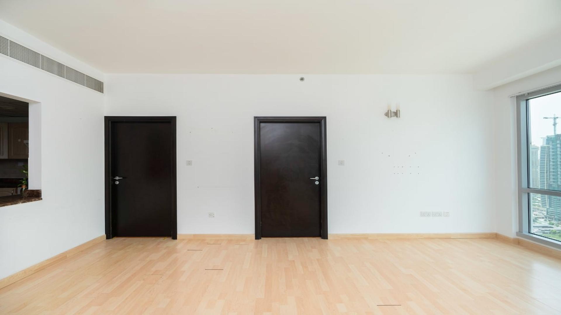 Modern kitchen with marble countertops in 2-bedroom apartment, Dubai Marina, La Riviera