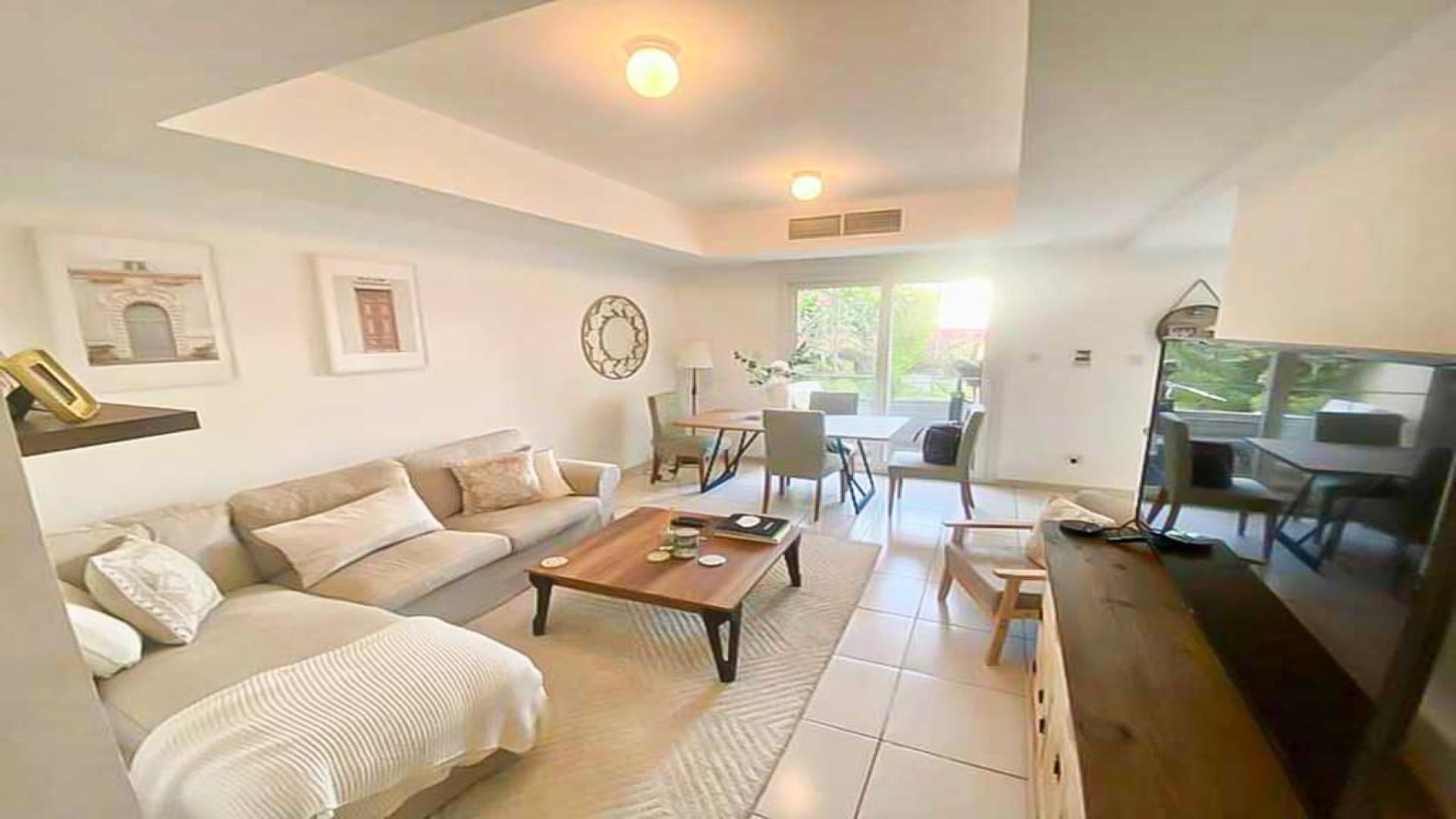 Living room of 2-bedroom villa for rent in Springs 3, Dubai, with modern decor