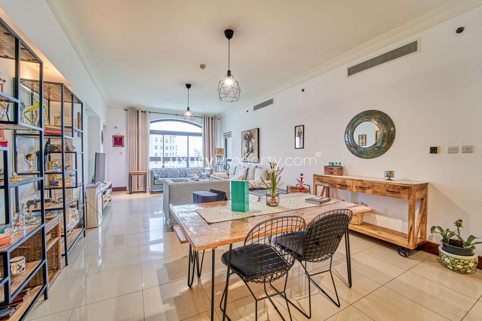 N/A,Bright, spacious living area in Golden Mile 2-bedroom apartment, Palm Jumeirah rental