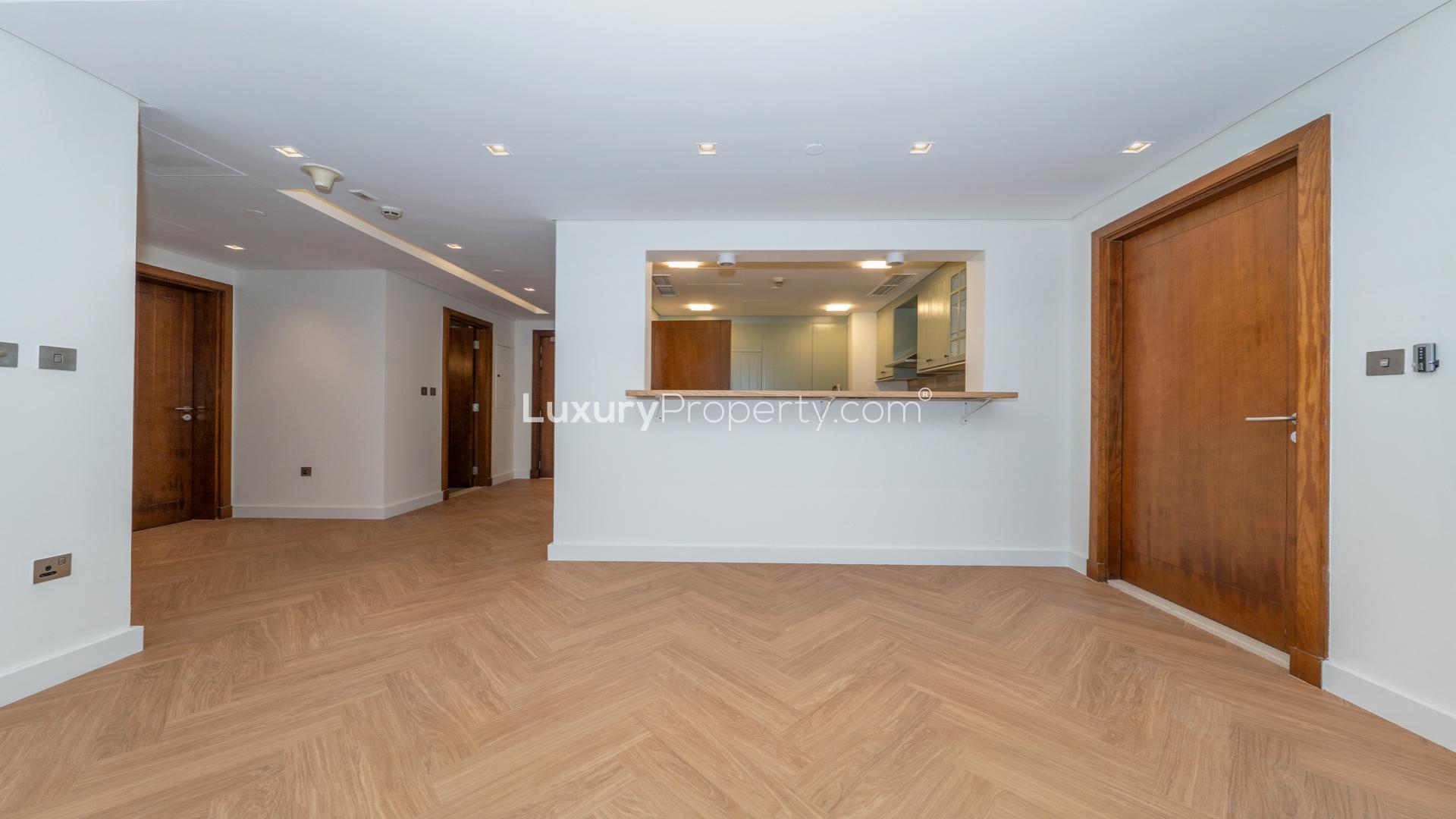 High floor vacant apartment interior with wooden floors in Marina Residence 4, Palm Jumeirah