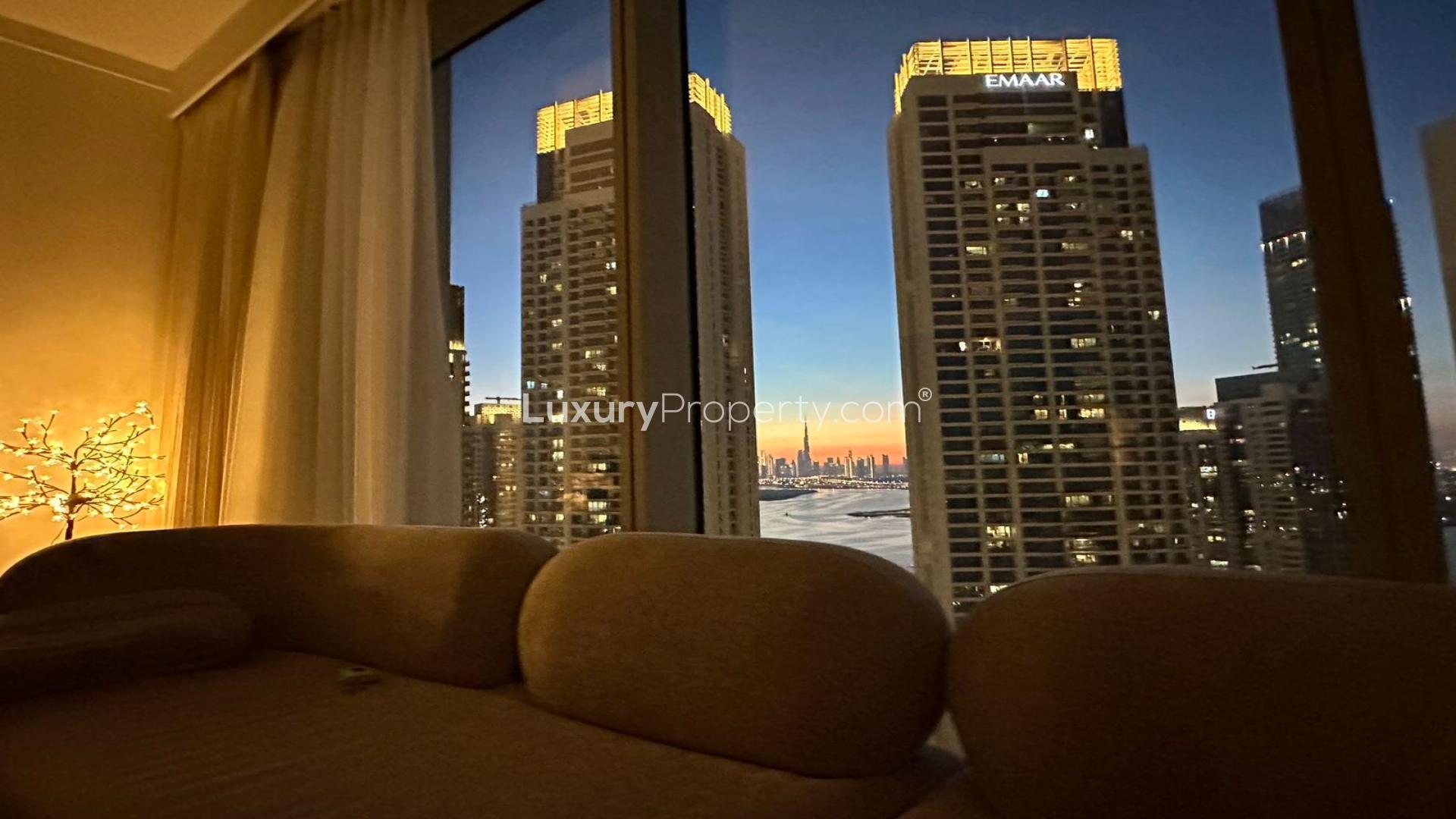 Stunning night view from Creek Gate Tower 2 apartment, Dubai Creek Harbour skyline
