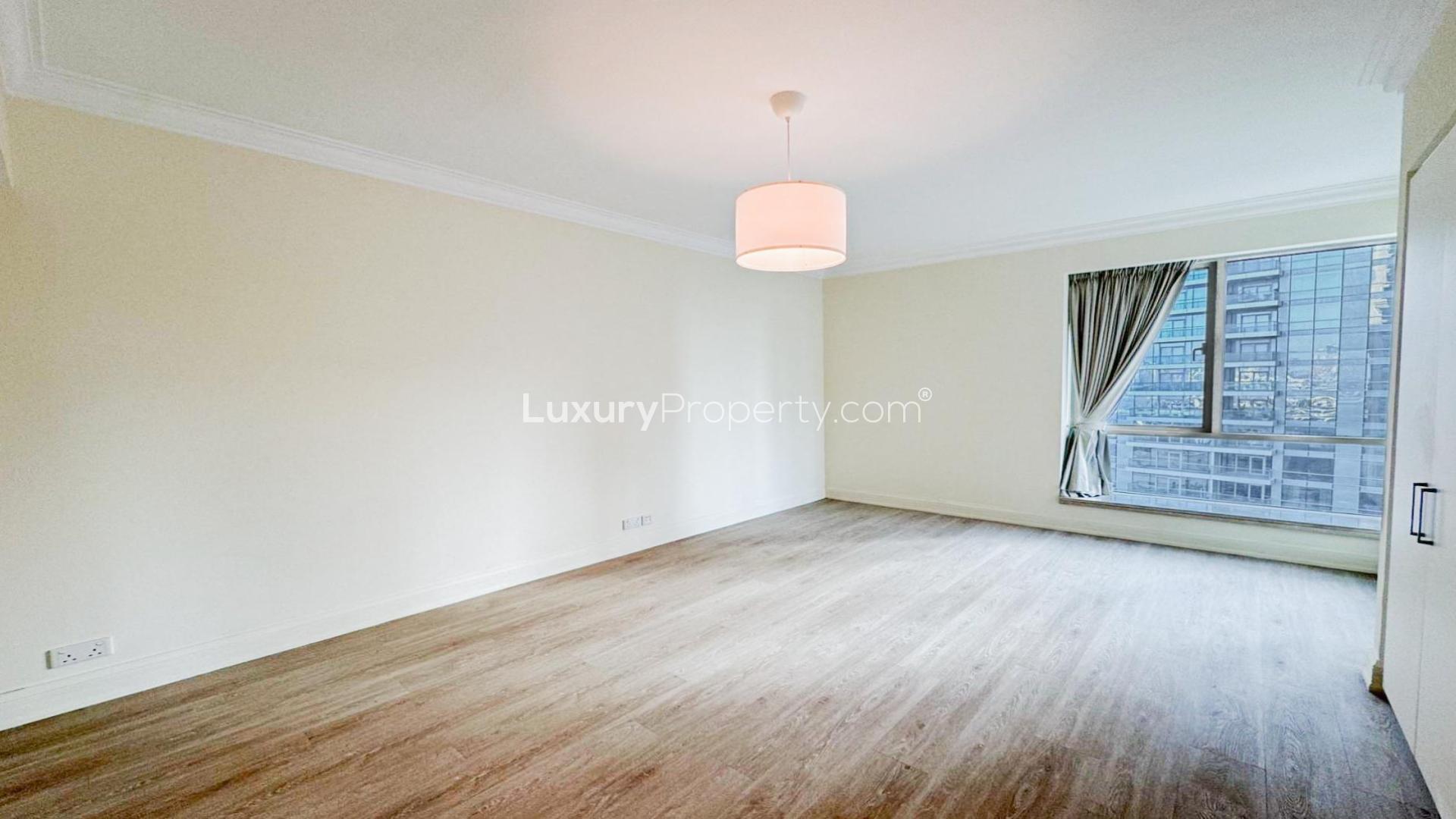 Empty bedroom with marina view in Al Yass Tower, Dubai Marina apartment for rent