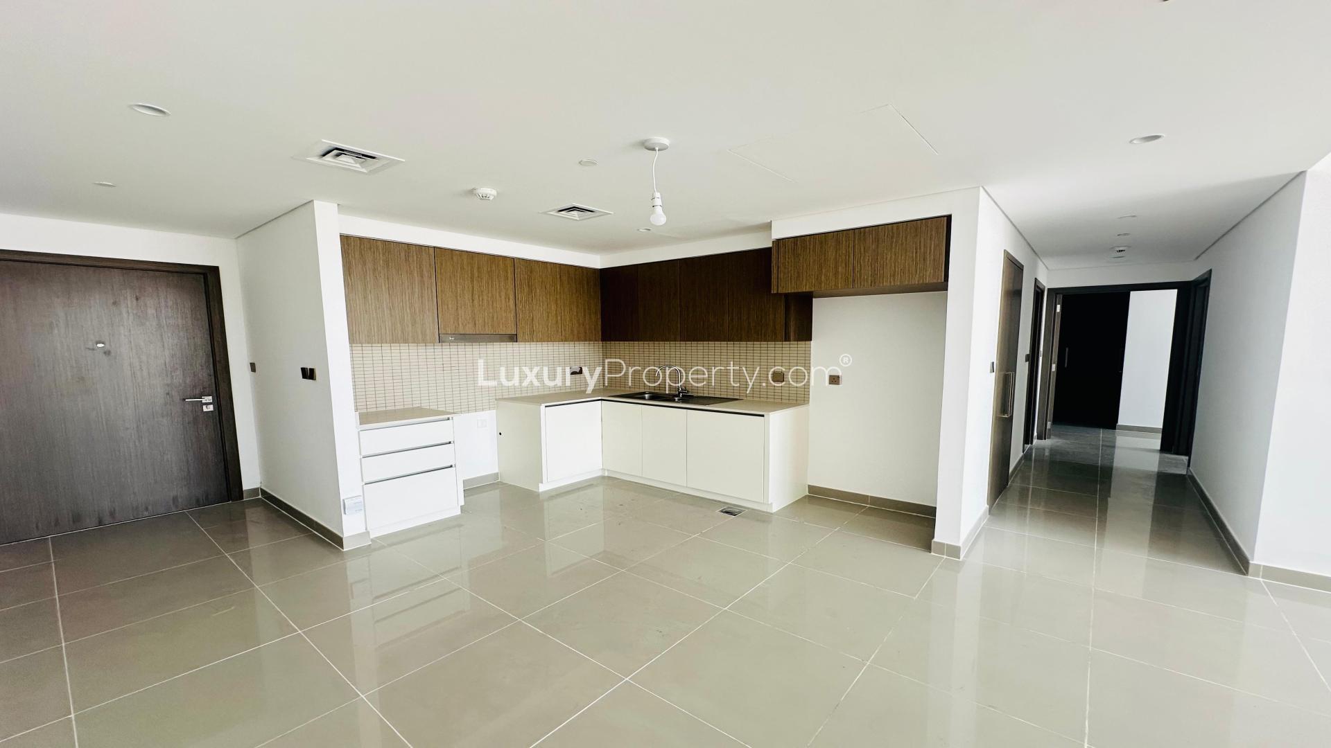 High-floor 2-bedroom apartment in 17 Icon Bay, Dubai Creek Harbour, spacious living area
