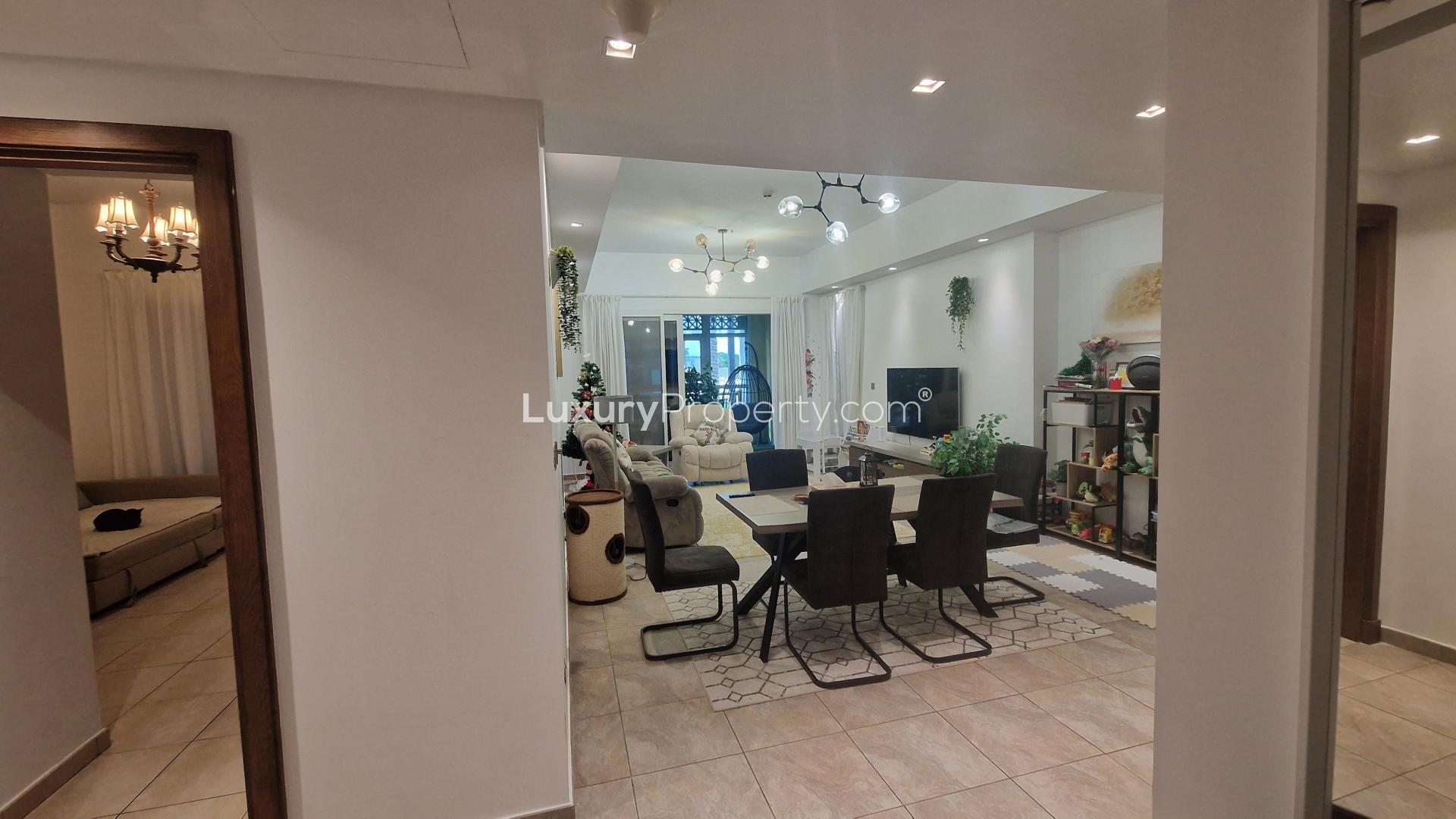 Luxurious living room in Marina Residences 6 apartment, Palm Jumeirah, with modern decor