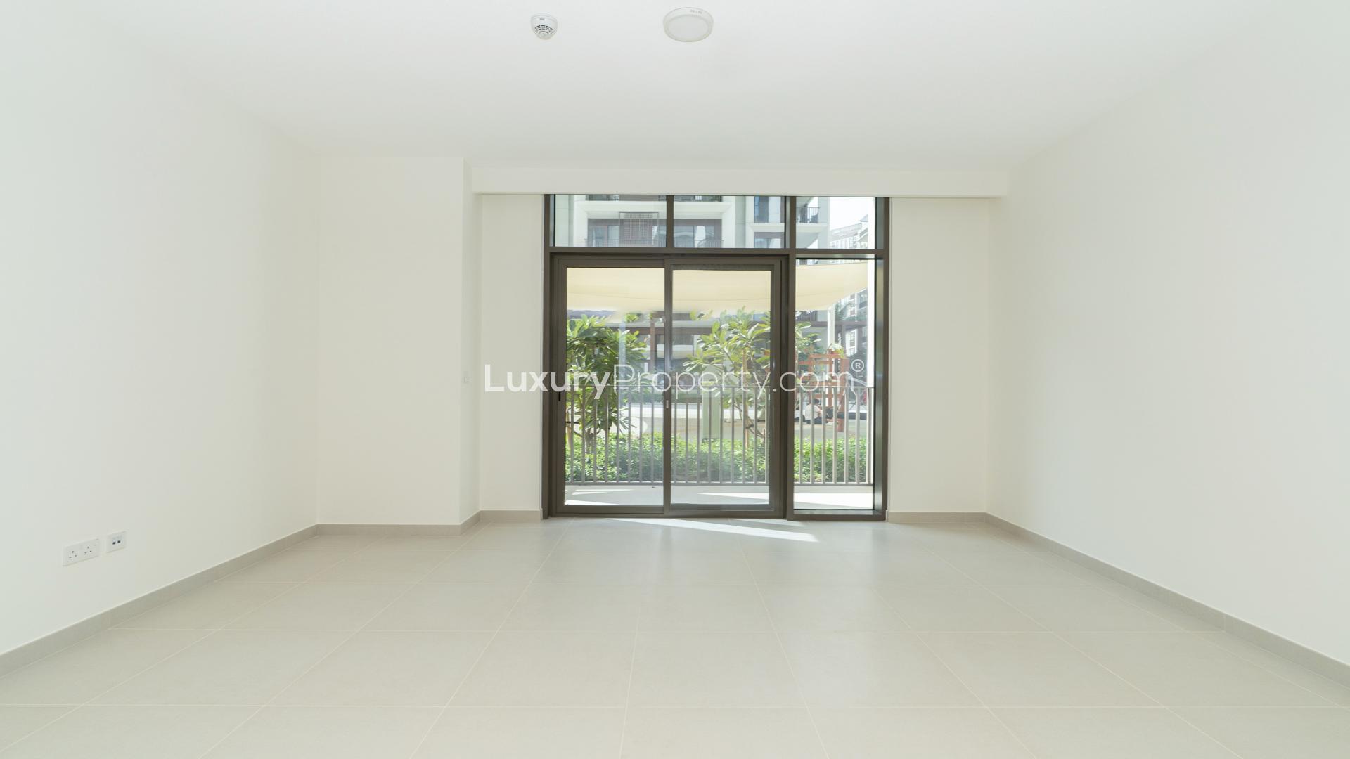 Modern kitchen in two-bedroom apartment, Cedar Building 4, Dubai Creek Beach for rent