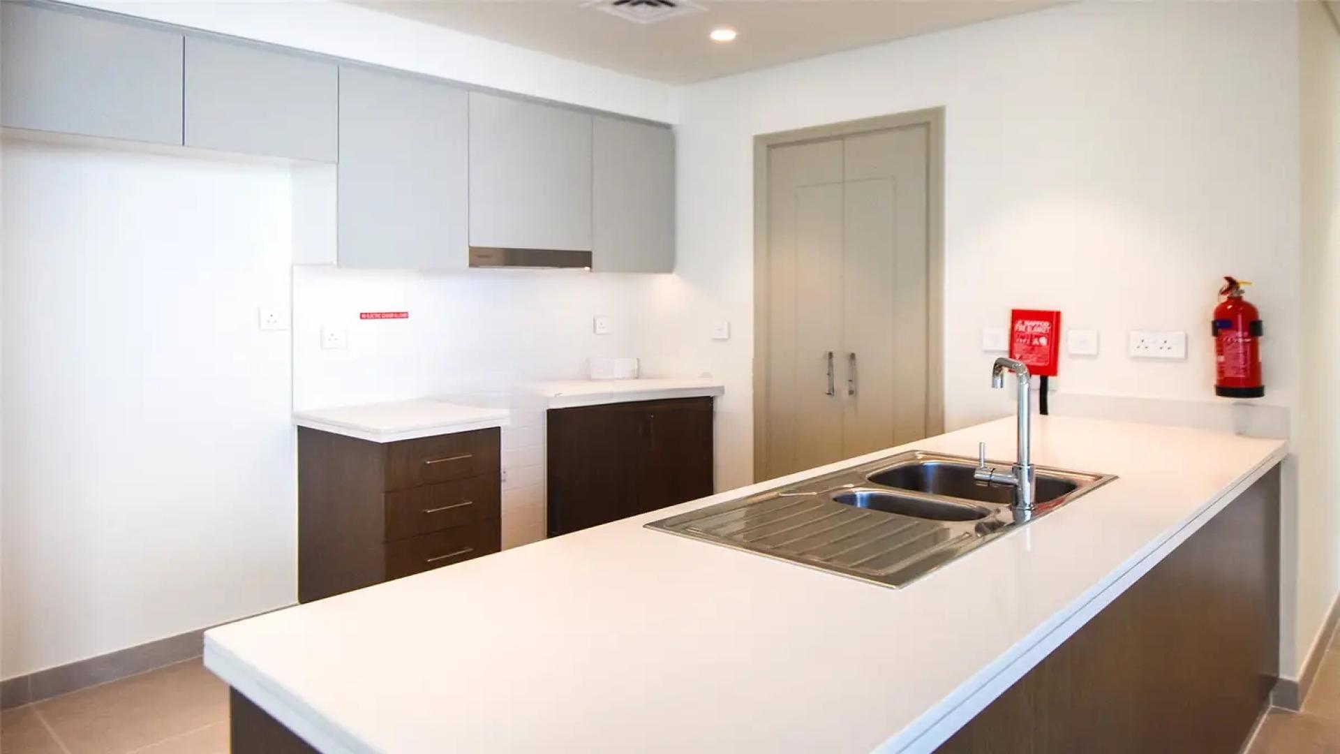 High-floor apartment view of Downtown Dubai skyline from Forte 2 balcony