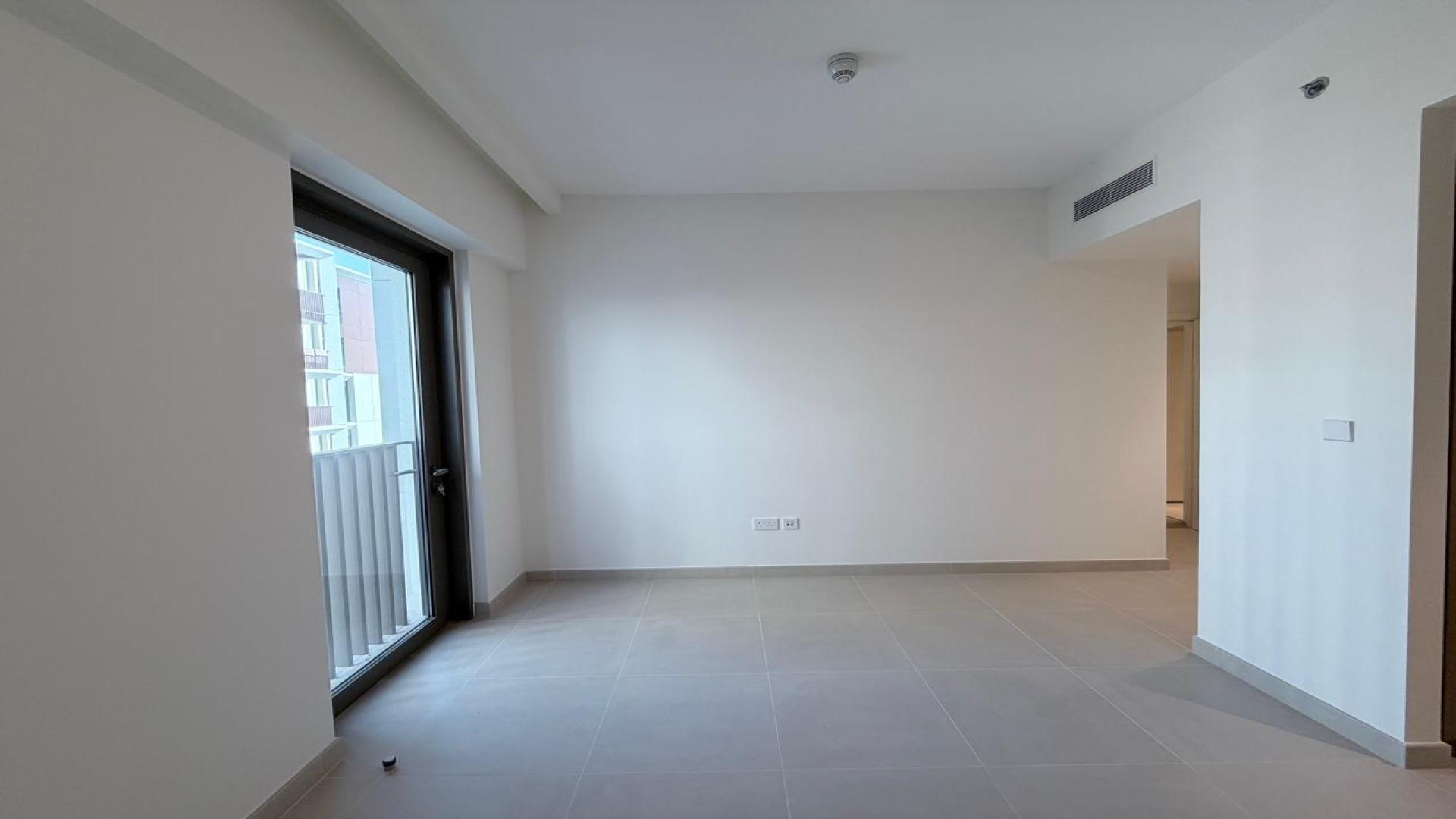 Modern kitchen in 2-bedroom apartment, Grove at Creek Beach, Dubai Creek Harbour, for rent