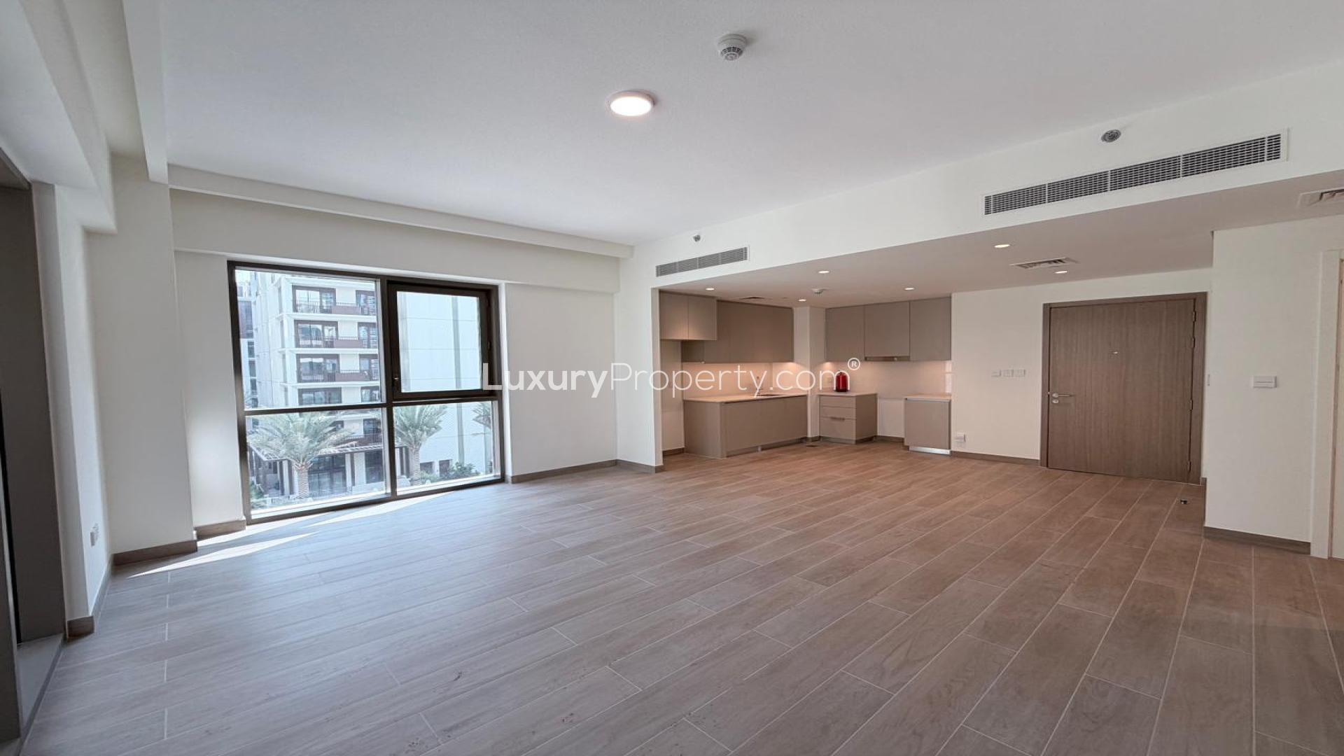 Bright living area and kitchen in 2-bedroom apartment, Grove at Creek Beach, Dubai Creek Harbour