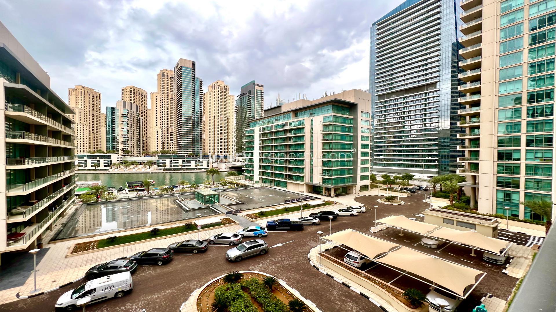 Modern living room in fully furnished 2-bedroom apartment, Dubai Marina, Al Majara, for rent