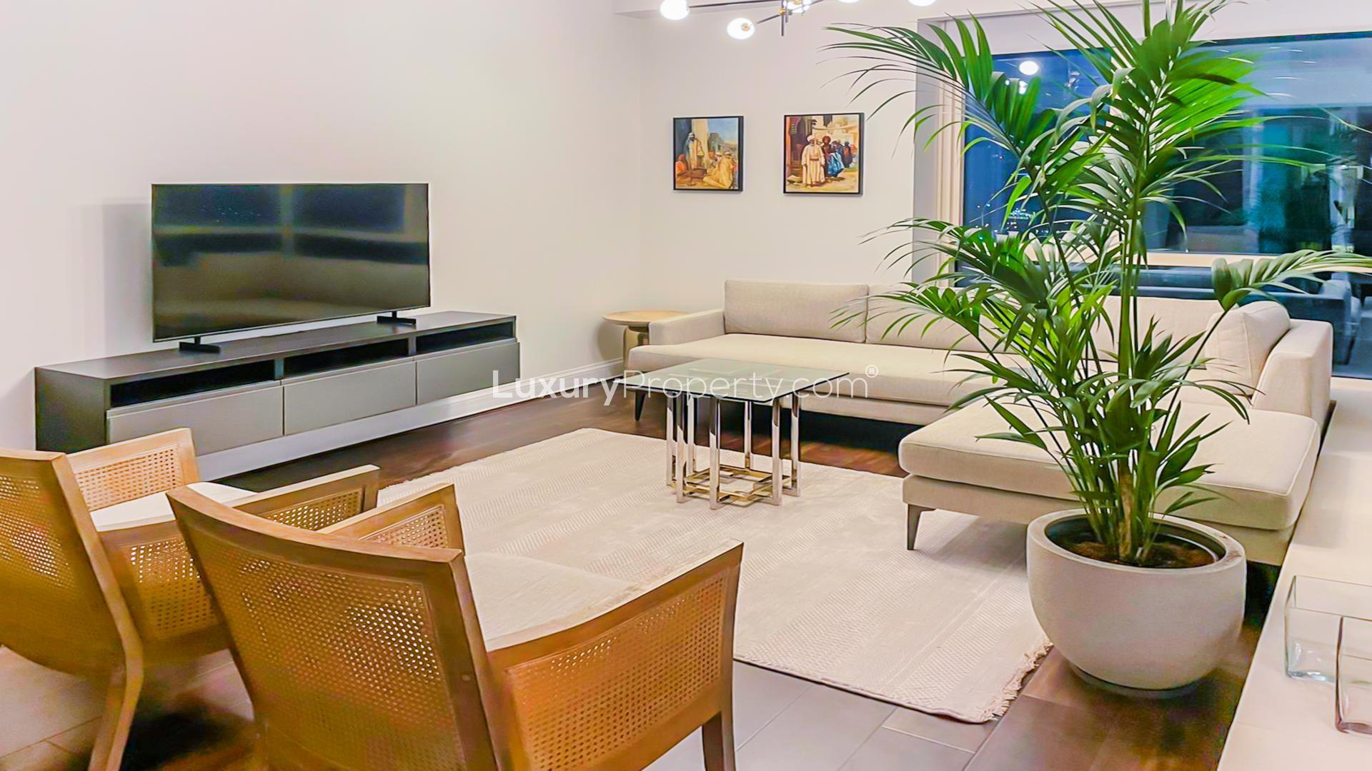 Balcony view of Dubai Marina from apartment in Emaar 6 Towers, available for rent