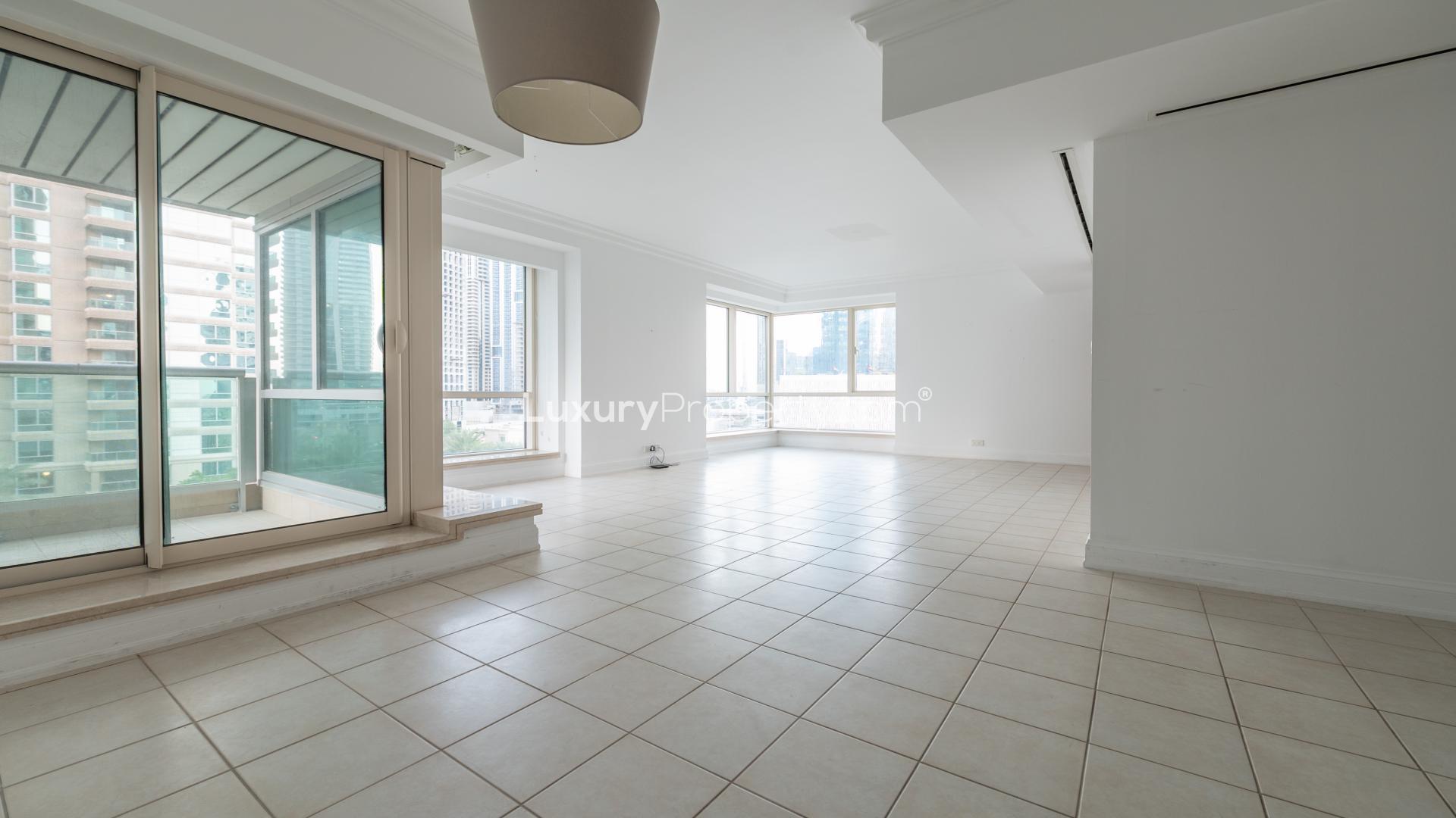 Spacious living area in two-bedroom apartment, Emaar 6 Towers, Dubai Marina, for rent