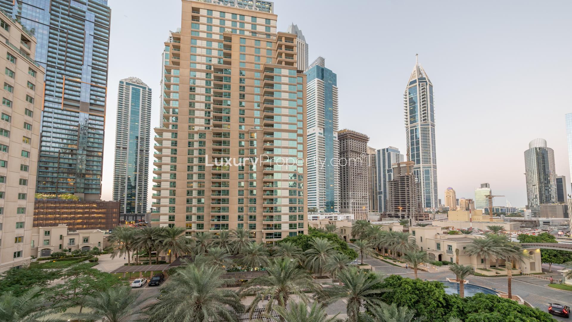Spacious living area in two-bedroom apartment, Al Murjan, Dubai Marina, Emaar 6 Towers