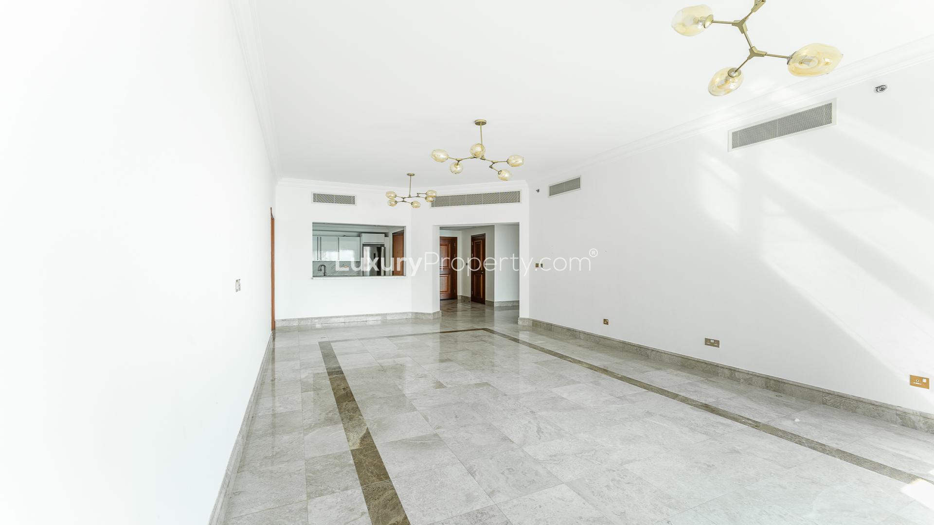 Spacious living area in high-end 2-bedroom apartment, Fairmont North, Palm Jumeirah for rent