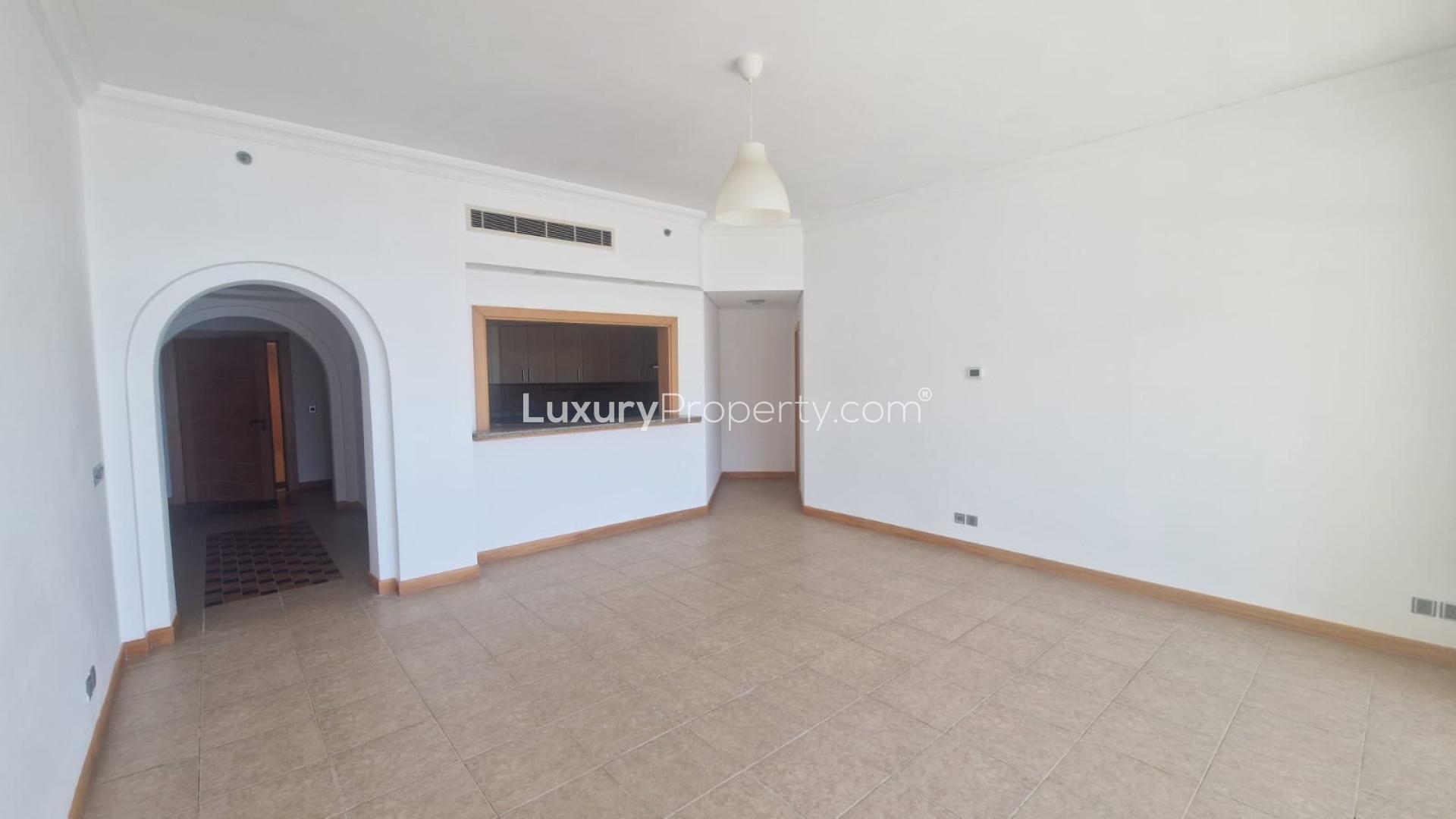 Spacious living area in Shoreline Apartments, Palm Jumeirah, available for rent