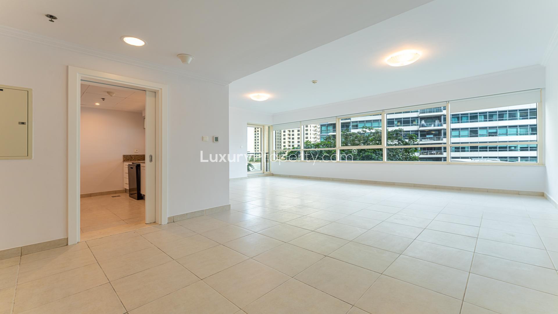 Spacious balcony view in Marina Quay East apartment, Dubai Marina, available for rent