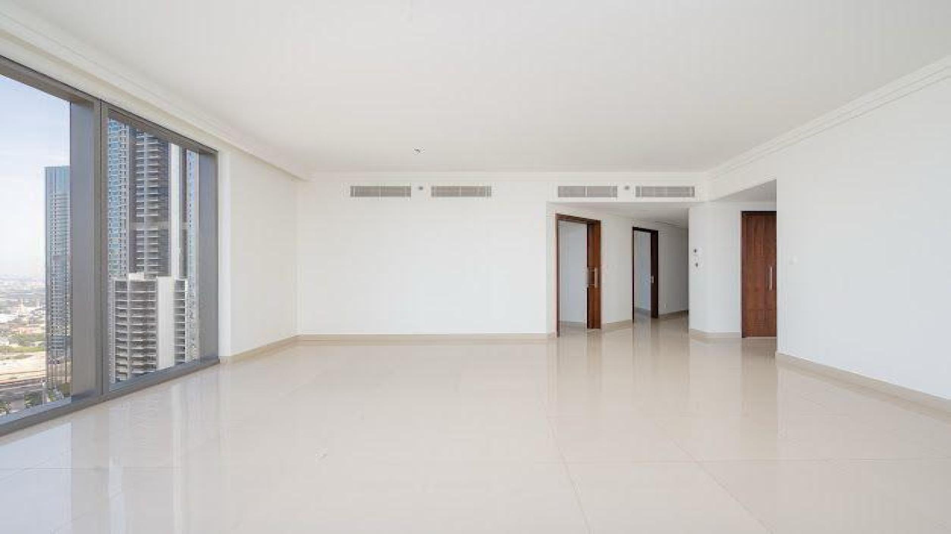 High-floor apartment with Burj Khalifa and Fountain views in Downtown Dubai, Boulevard Point